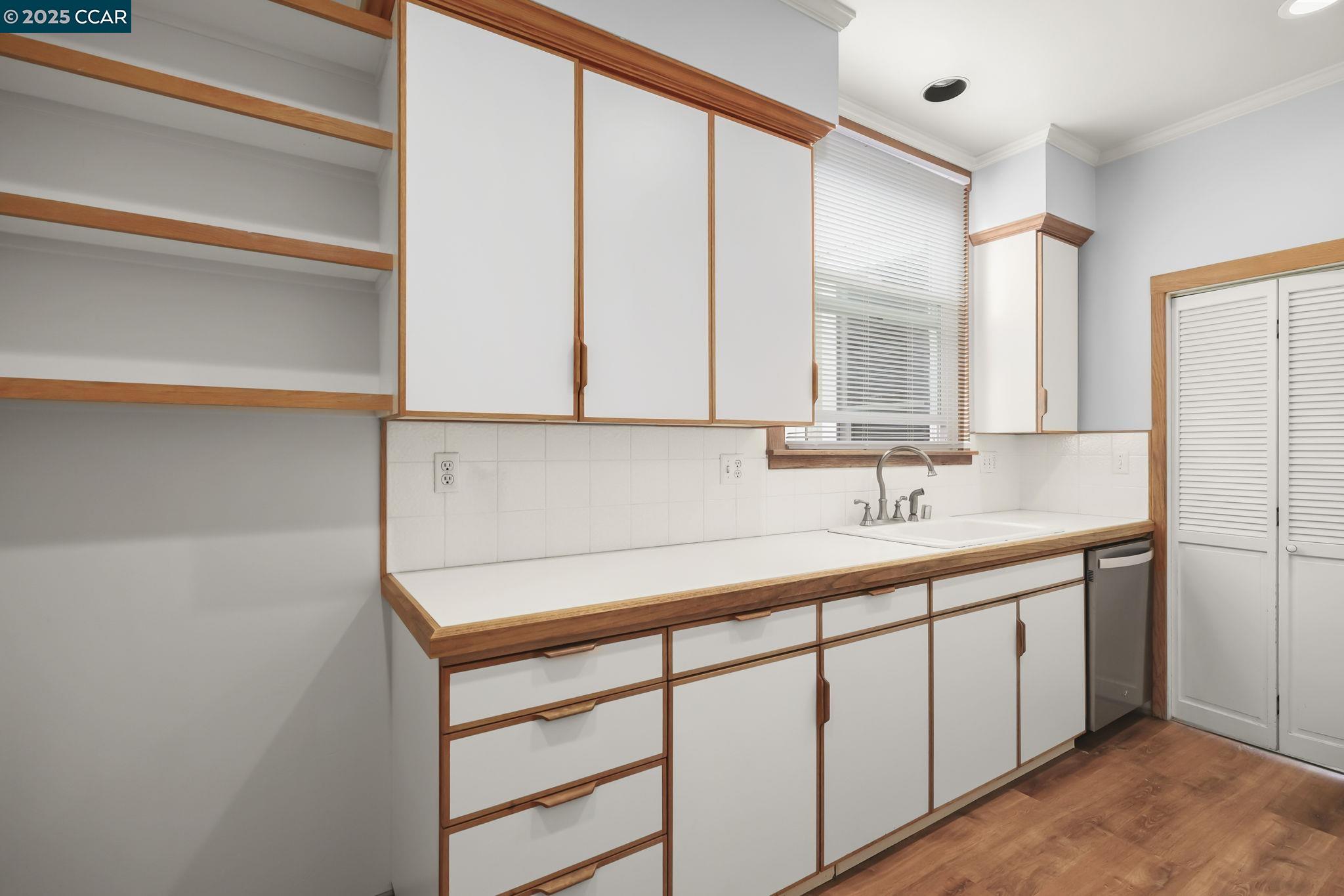 Detail Gallery Image 19 of 41 For 174 15th Ave, San Francisco,  CA 94118 - 2 Beds | 1/1 Baths