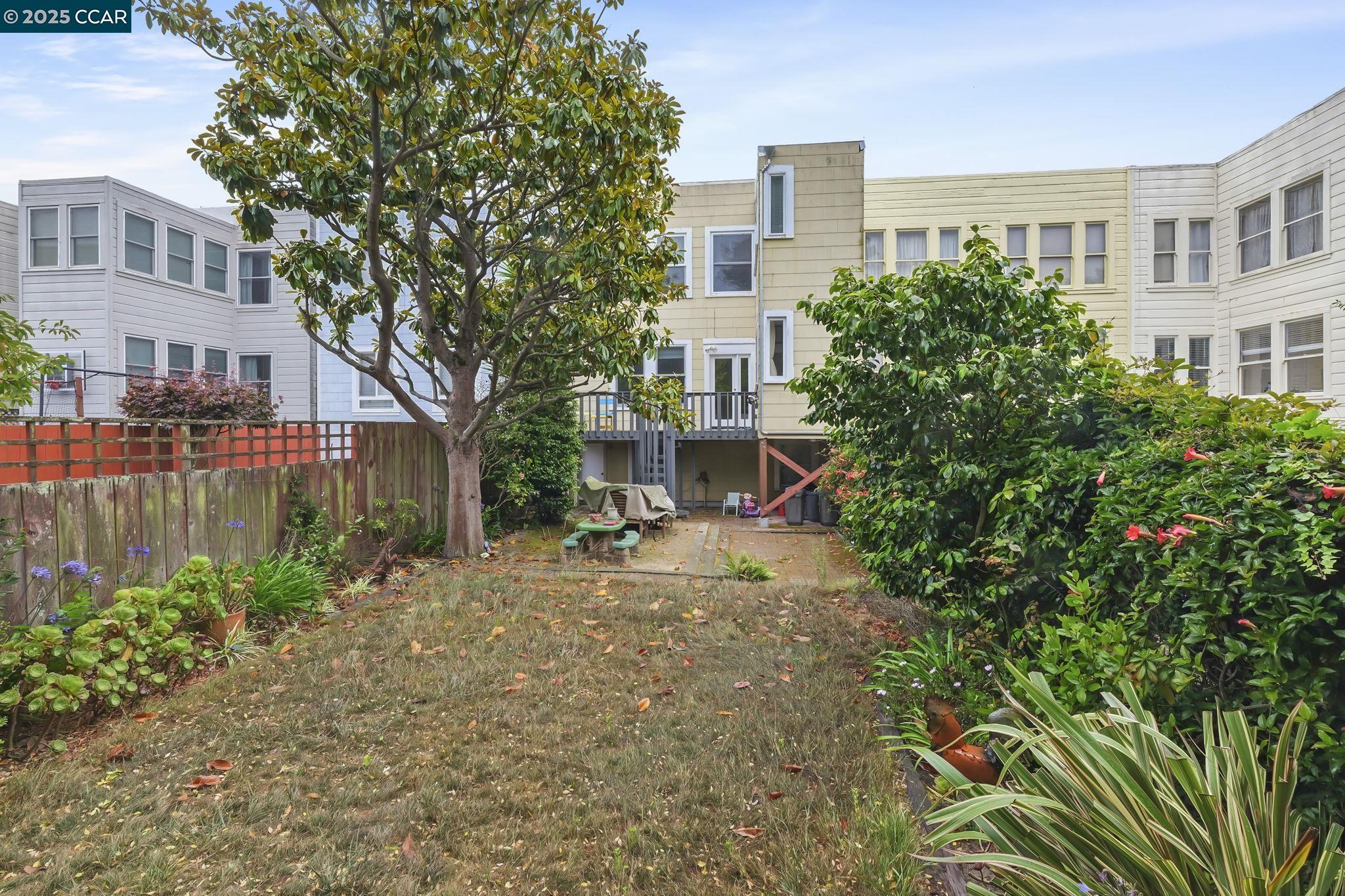 Detail Gallery Image 37 of 41 For 174 15th Ave, San Francisco,  CA 94118 - 2 Beds | 1/1 Baths
