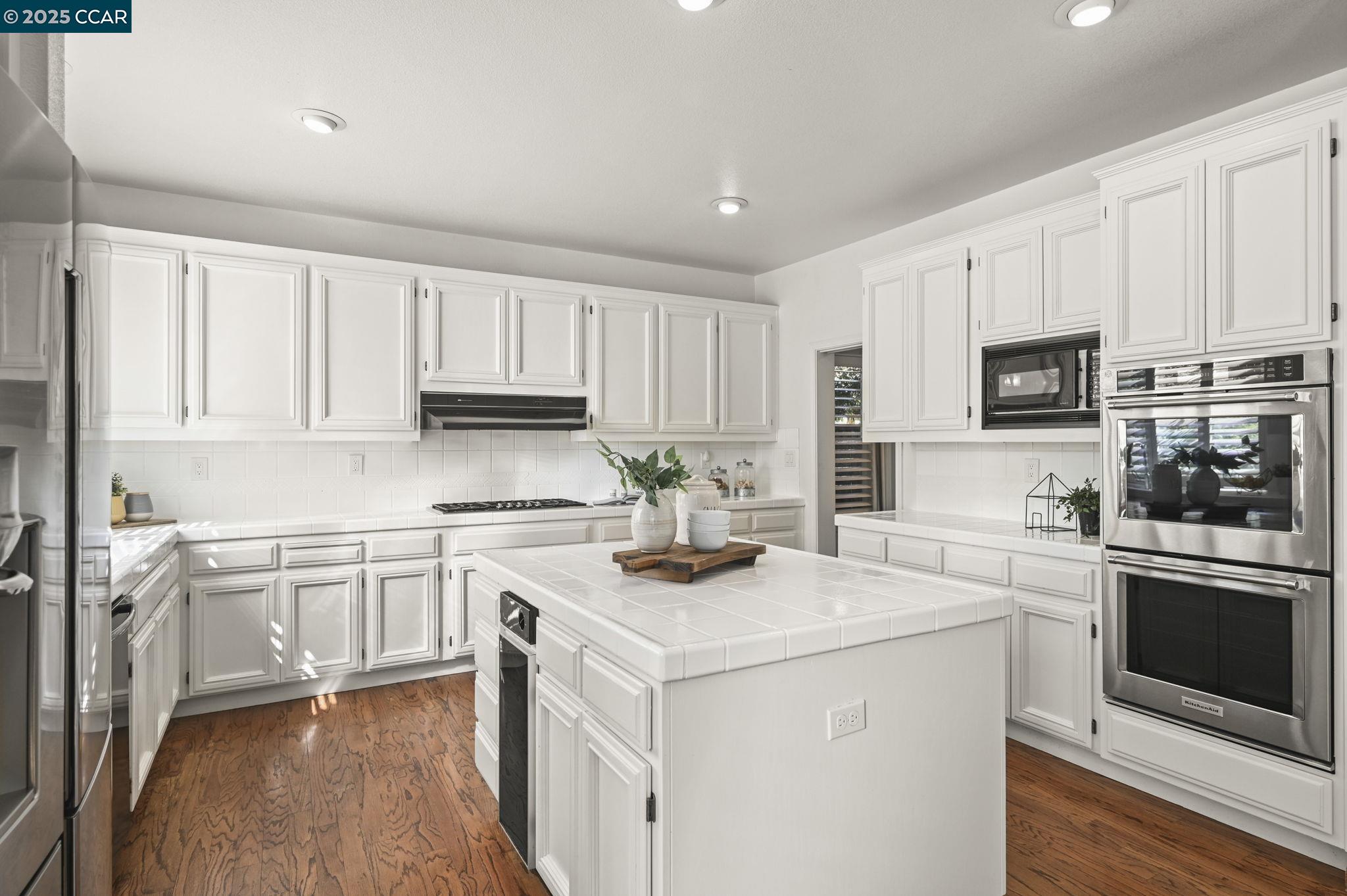 Detail Gallery Image 11 of 59 For 125 Coriander Ct, San Ramon,  CA 94582 - 5 Beds | 3 Baths