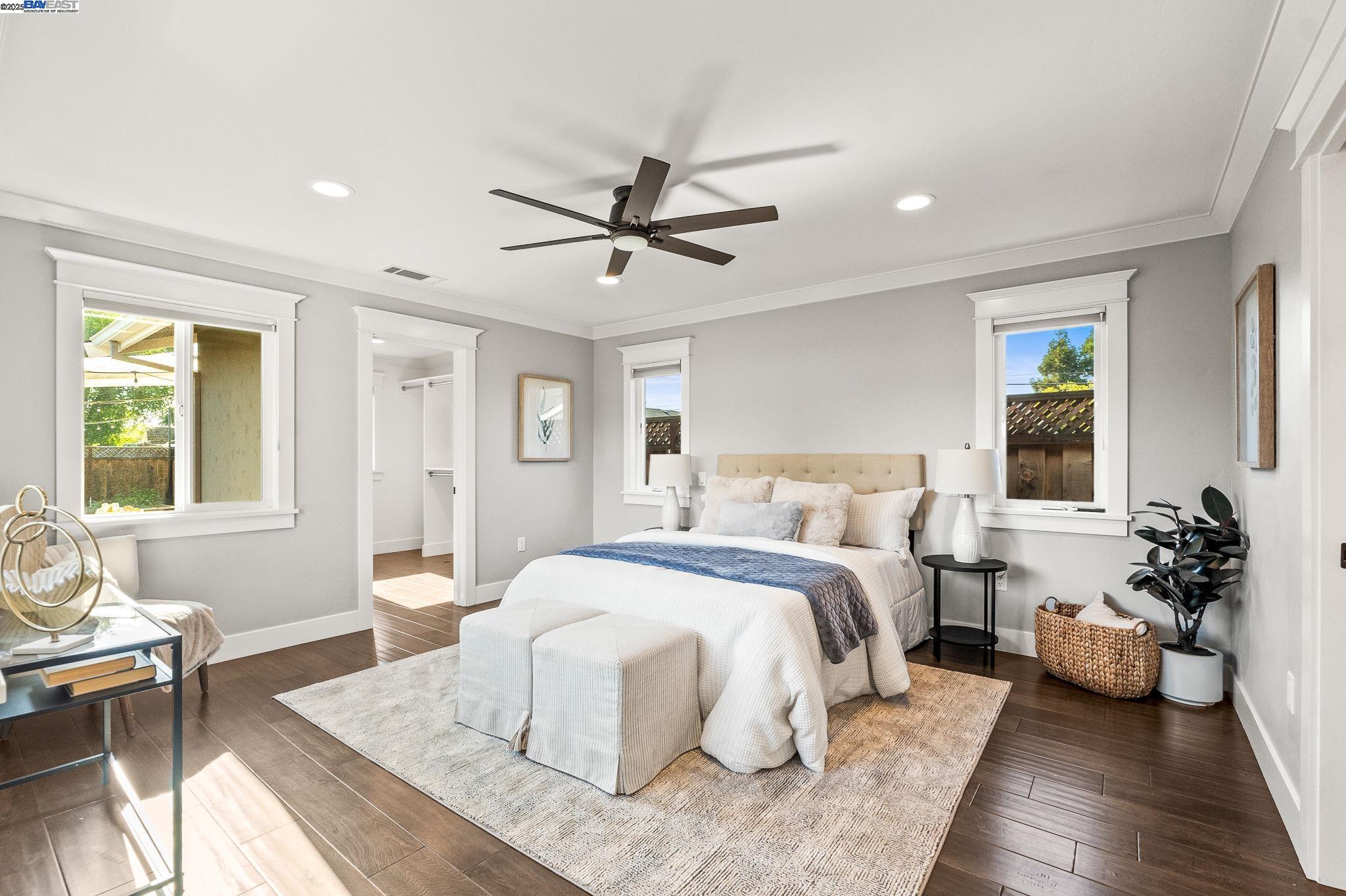 Detail Gallery Image 19 of 39 For 559 N M St, Livermore,  CA 94551 - 3 Beds | 2 Baths