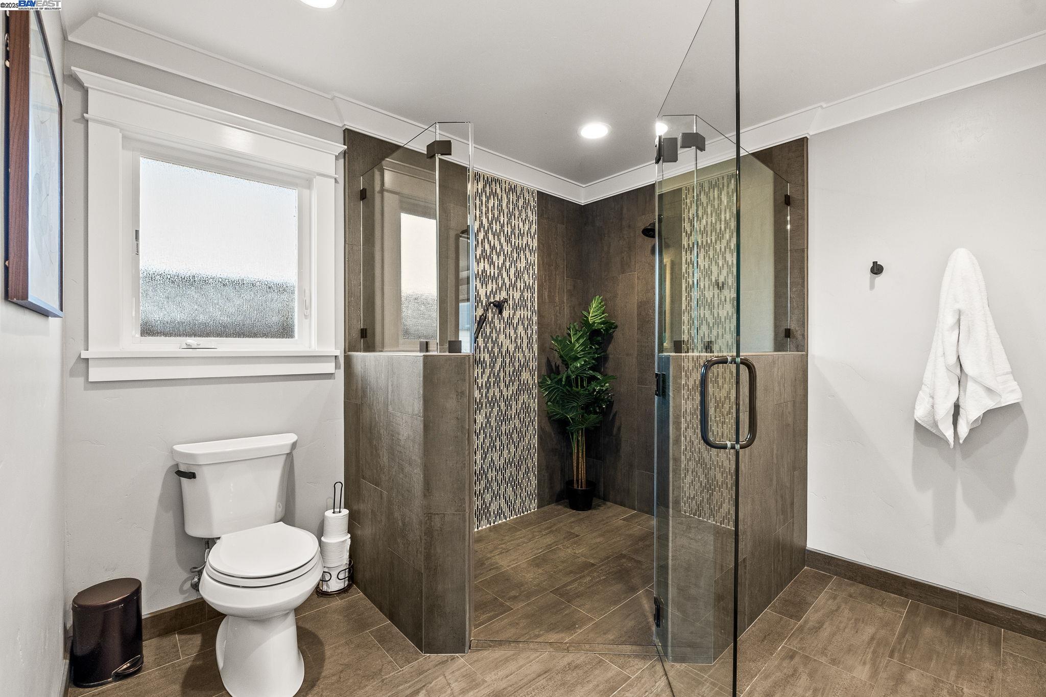 Detail Gallery Image 23 of 39 For 559 N M St, Livermore,  CA 94551 - 3 Beds | 2 Baths