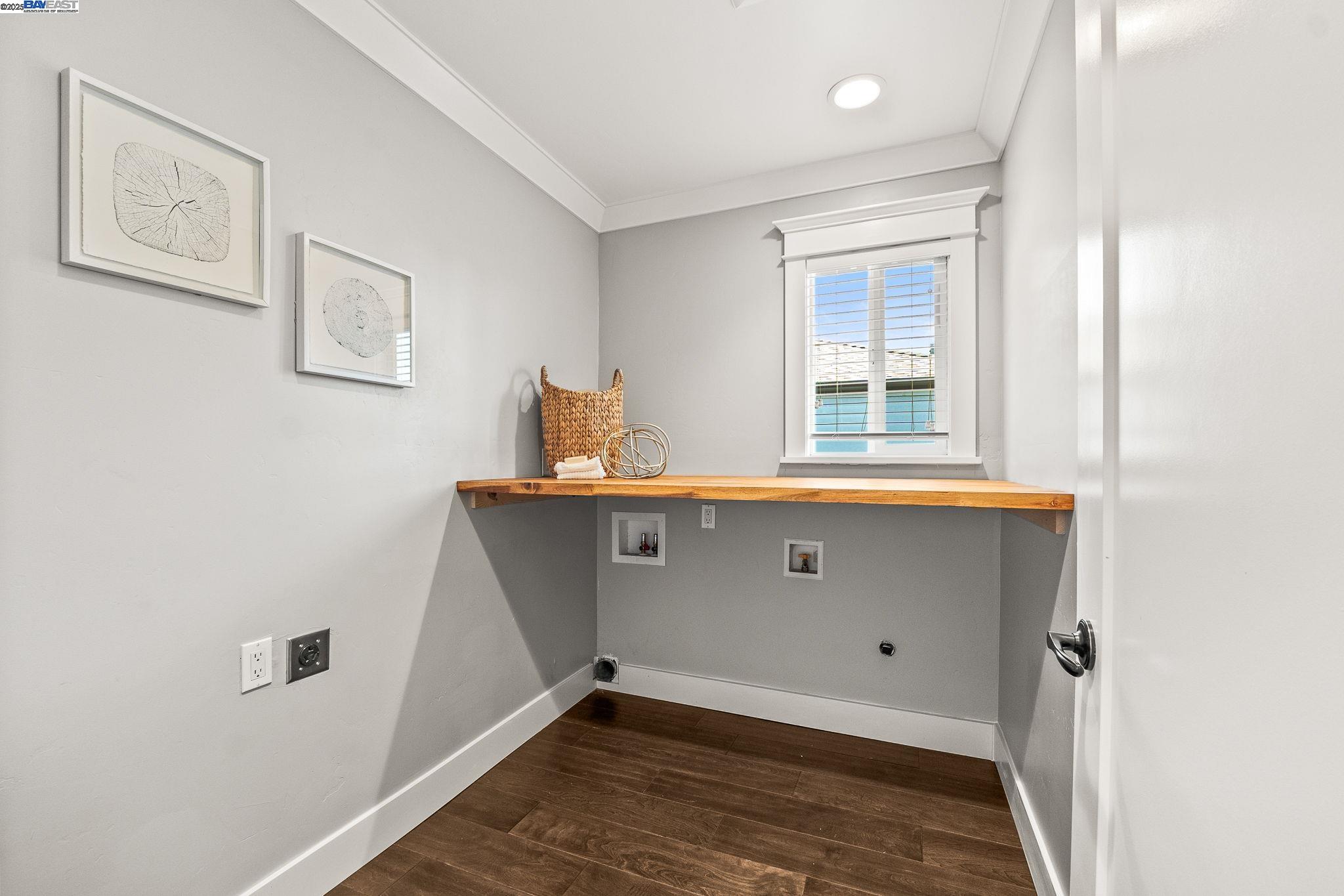 Detail Gallery Image 26 of 39 For 559 N M St, Livermore,  CA 94551 - 3 Beds | 2 Baths