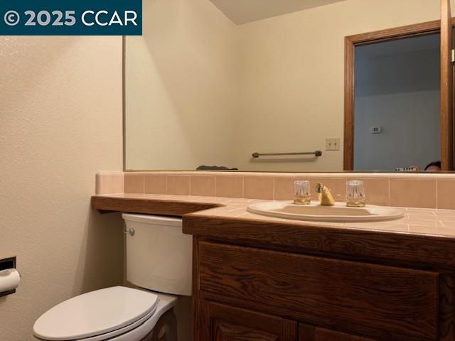 Detail Gallery Image 14 of 30 For 7 Williams Dr, Moraga,  CA 94556 - 4 Beds | 2/1 Baths