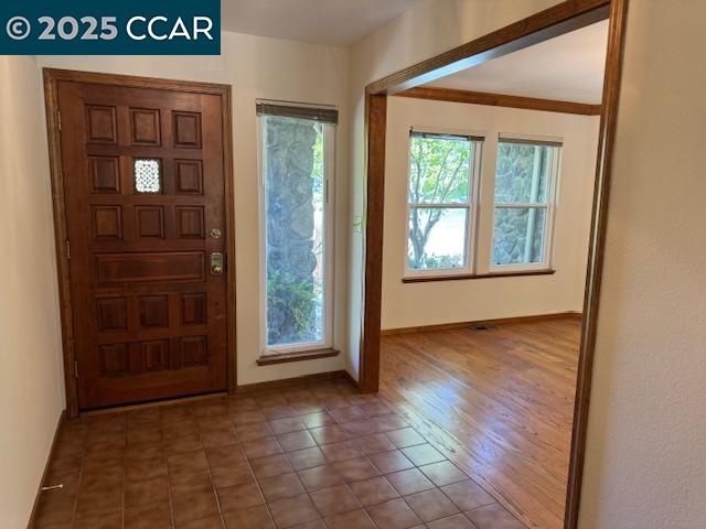 Detail Gallery Image 3 of 30 For 7 Williams Dr, Moraga,  CA 94556 - 4 Beds | 2/1 Baths