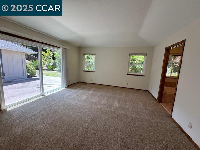 Detail Gallery Image 21 of 30 For 7 Williams Dr, Moraga,  CA 94556 - 4 Beds | 2/1 Baths
