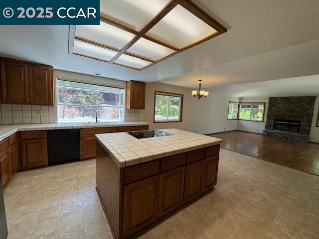 Detail Gallery Image 6 of 30 For 7 Williams Dr, Moraga,  CA 94556 - 4 Beds | 2/1 Baths