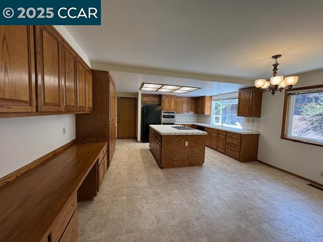 Detail Gallery Image 7 of 30 For 7 Williams Dr, Moraga,  CA 94556 - 4 Beds | 2/1 Baths