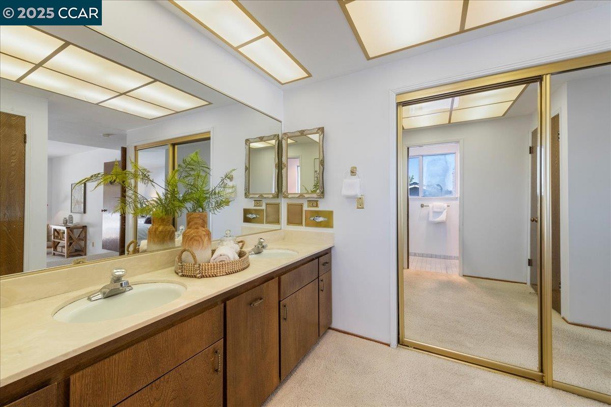 Detail Gallery Image 24 of 48 For 3900 Campolindo Dr, Moraga,  CA 94556 - 4 Beds | 2/1 Baths