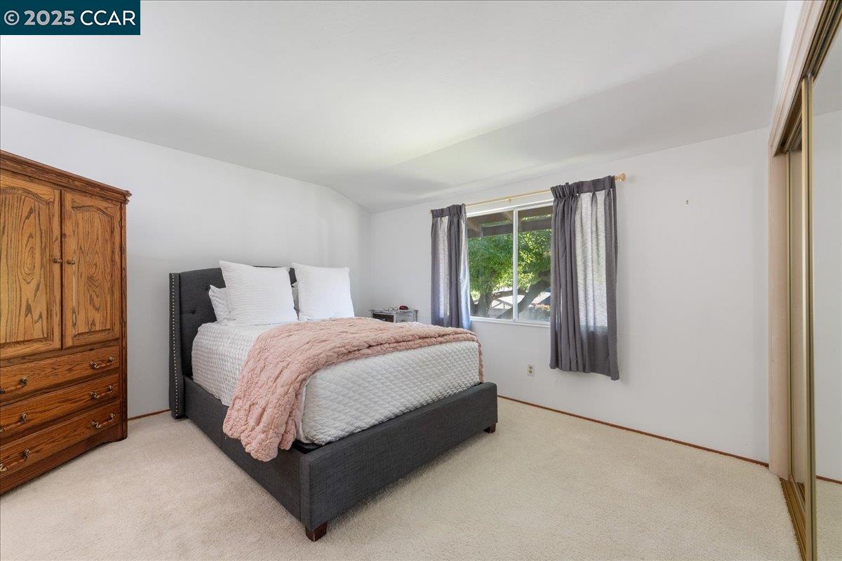 Detail Gallery Image 27 of 48 For 3900 Campolindo Dr, Moraga,  CA 94556 - 4 Beds | 2/1 Baths