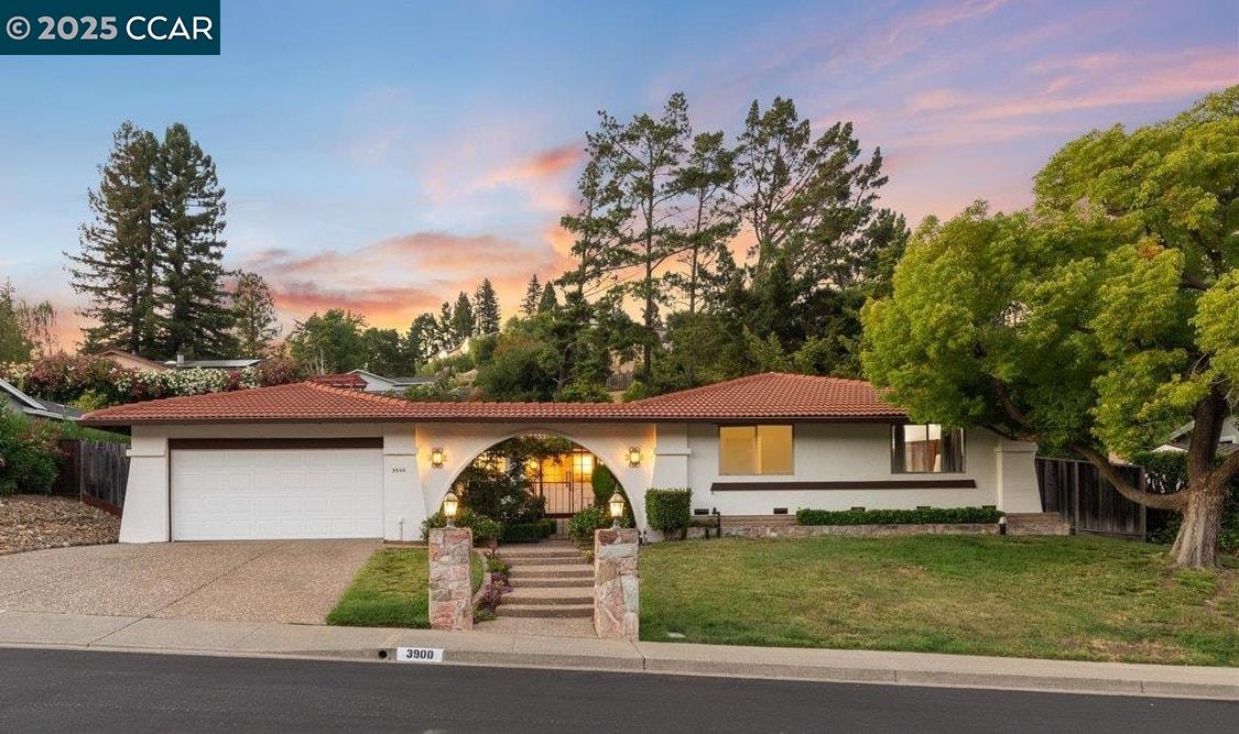 Detail Gallery Image 4 of 48 For 3900 Campolindo Dr, Moraga,  CA 94556 - 4 Beds | 2/1 Baths
