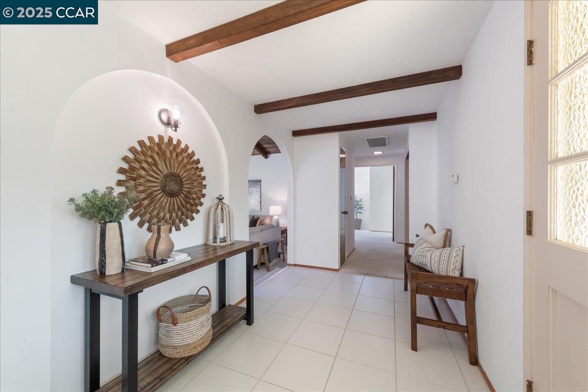 Detail Gallery Image 5 of 48 For 3900 Campolindo Dr, Moraga,  CA 94556 - 4 Beds | 2/1 Baths