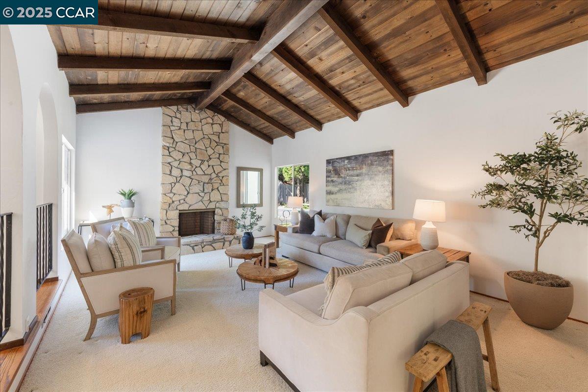 Detail Gallery Image 7 of 48 For 3900 Campolindo Dr, Moraga,  CA 94556 - 4 Beds | 2/1 Baths