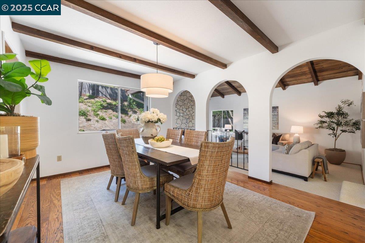 Detail Gallery Image 10 of 48 For 3900 Campolindo Dr, Moraga,  CA 94556 - 4 Beds | 2/1 Baths