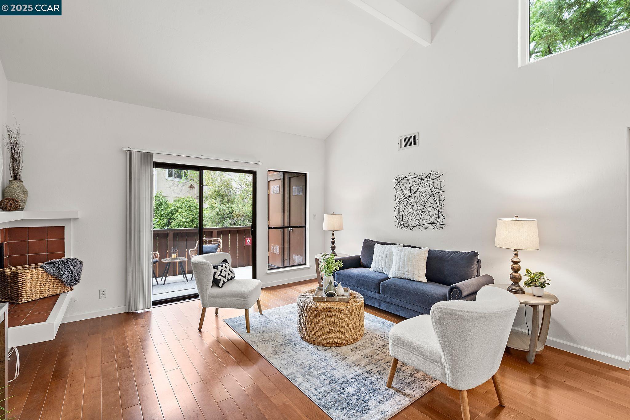 Photo #5: 41107838 Listing 