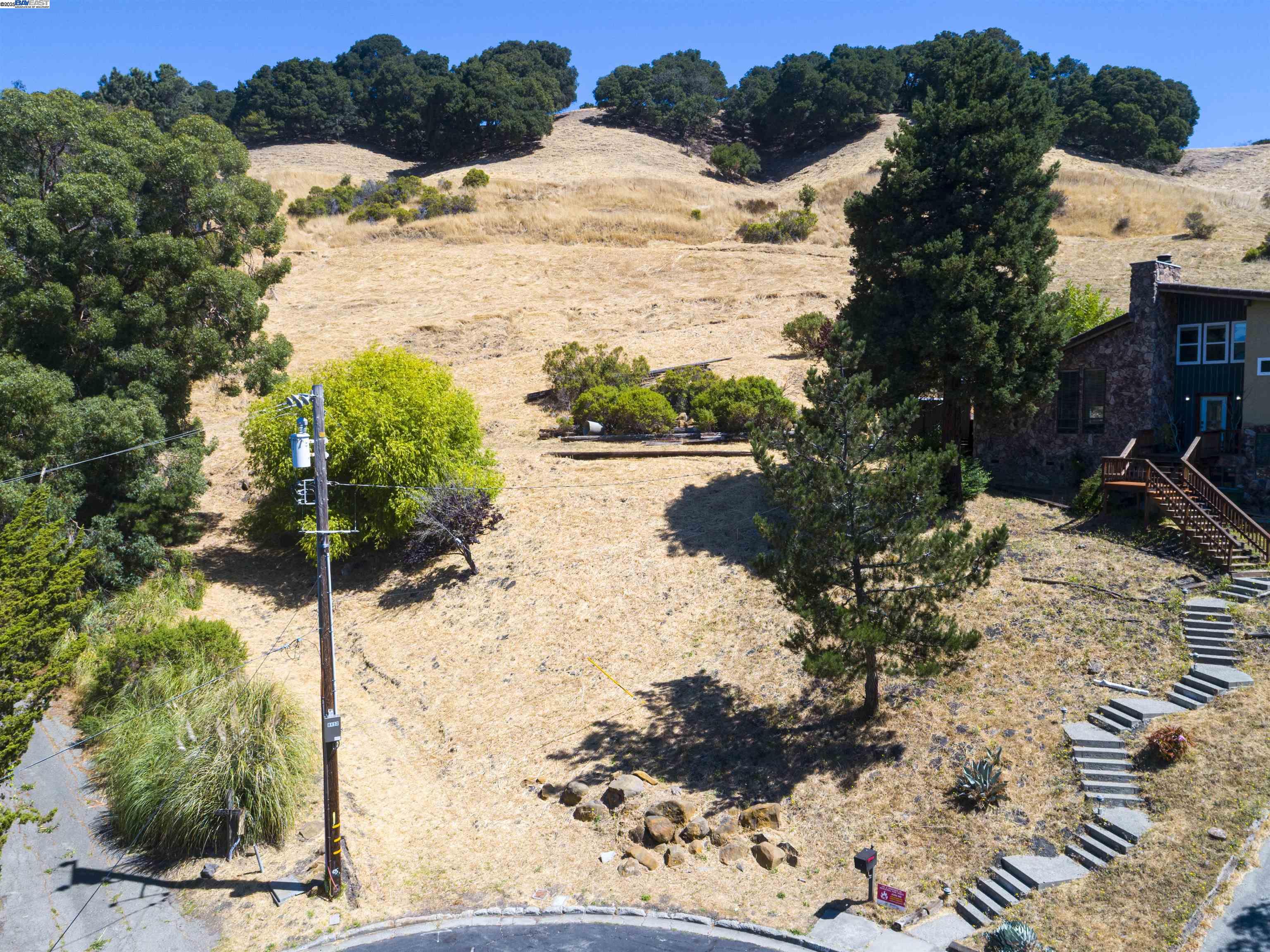 Detail Gallery Image 2 of 20 For 2543 Heide Ct, El Sobrante,  CA 94803 - – Beds | – Baths