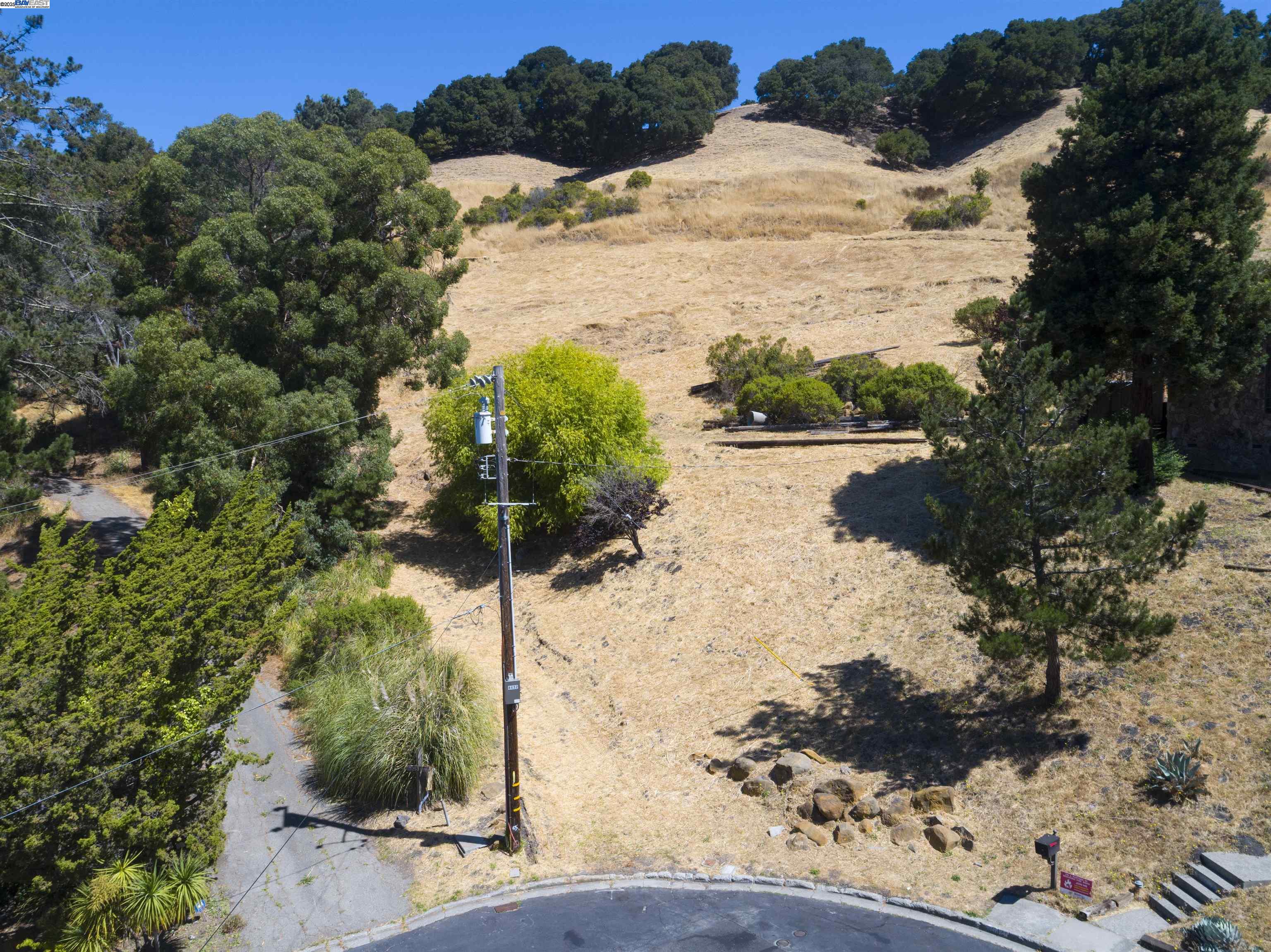 Detail Gallery Image 3 of 20 For 2543 Heide Ct, El Sobrante,  CA 94803 - – Beds | – Baths