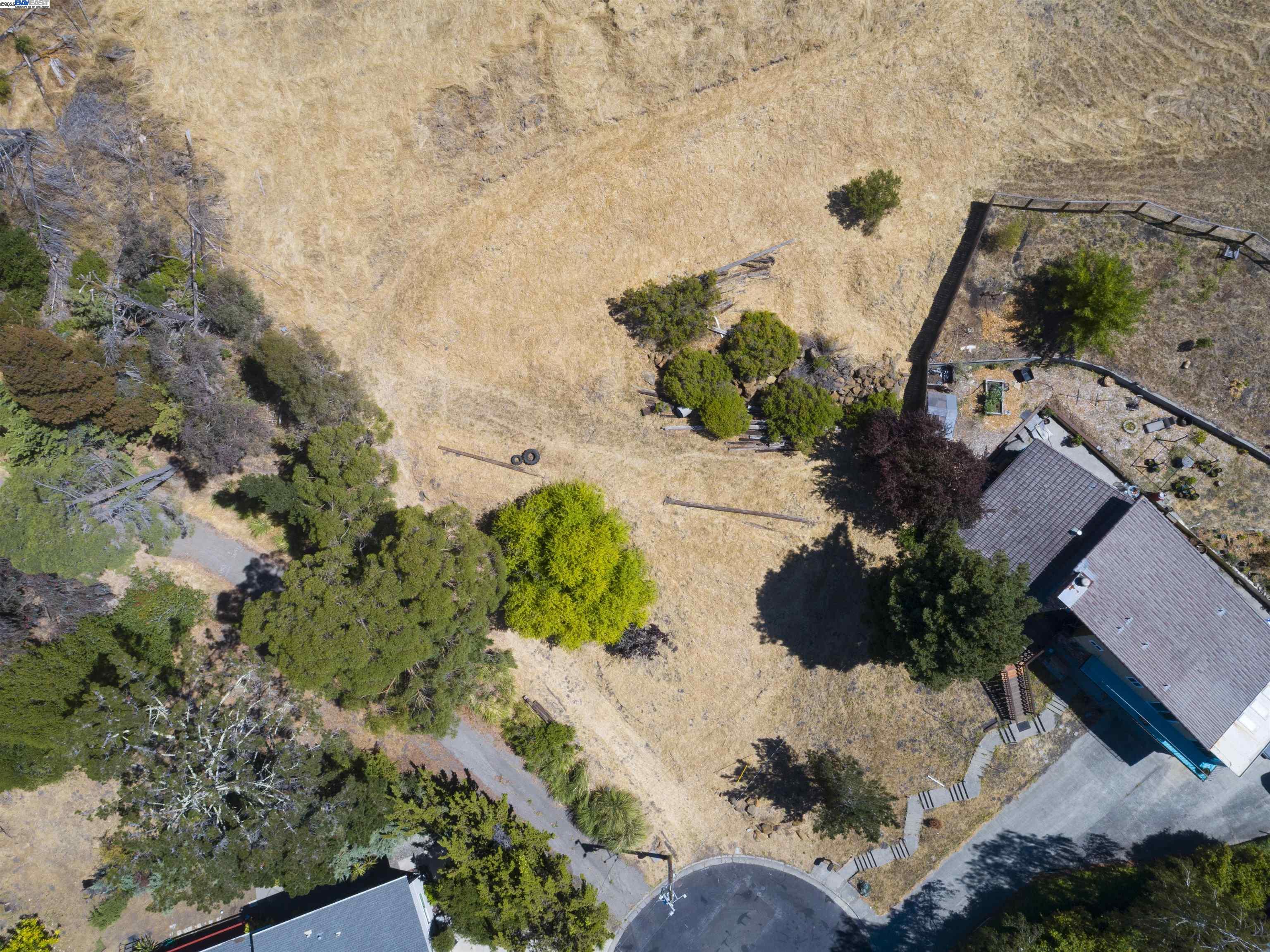 Detail Gallery Image 8 of 20 For 2543 Heide Ct, El Sobrante,  CA 94803 - – Beds | – Baths