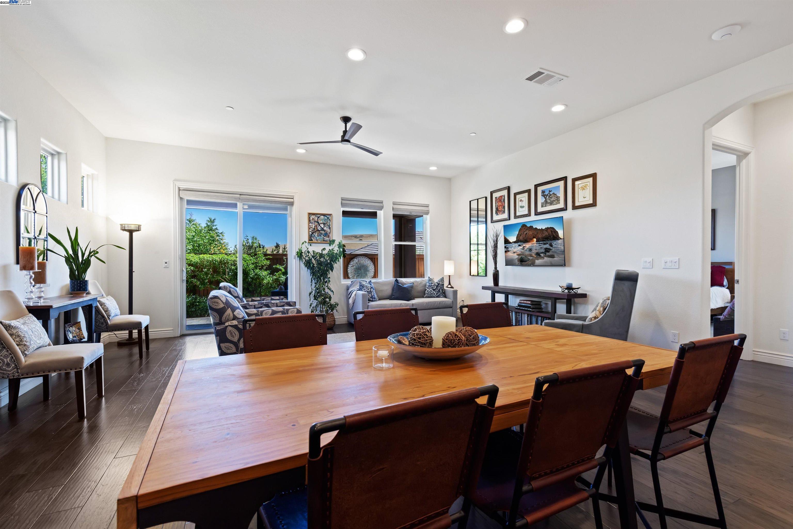 Detail Gallery Image 12 of 58 For 2100 Solera, Brentwood,  CA 94513 - 2 Beds | 2 Baths
