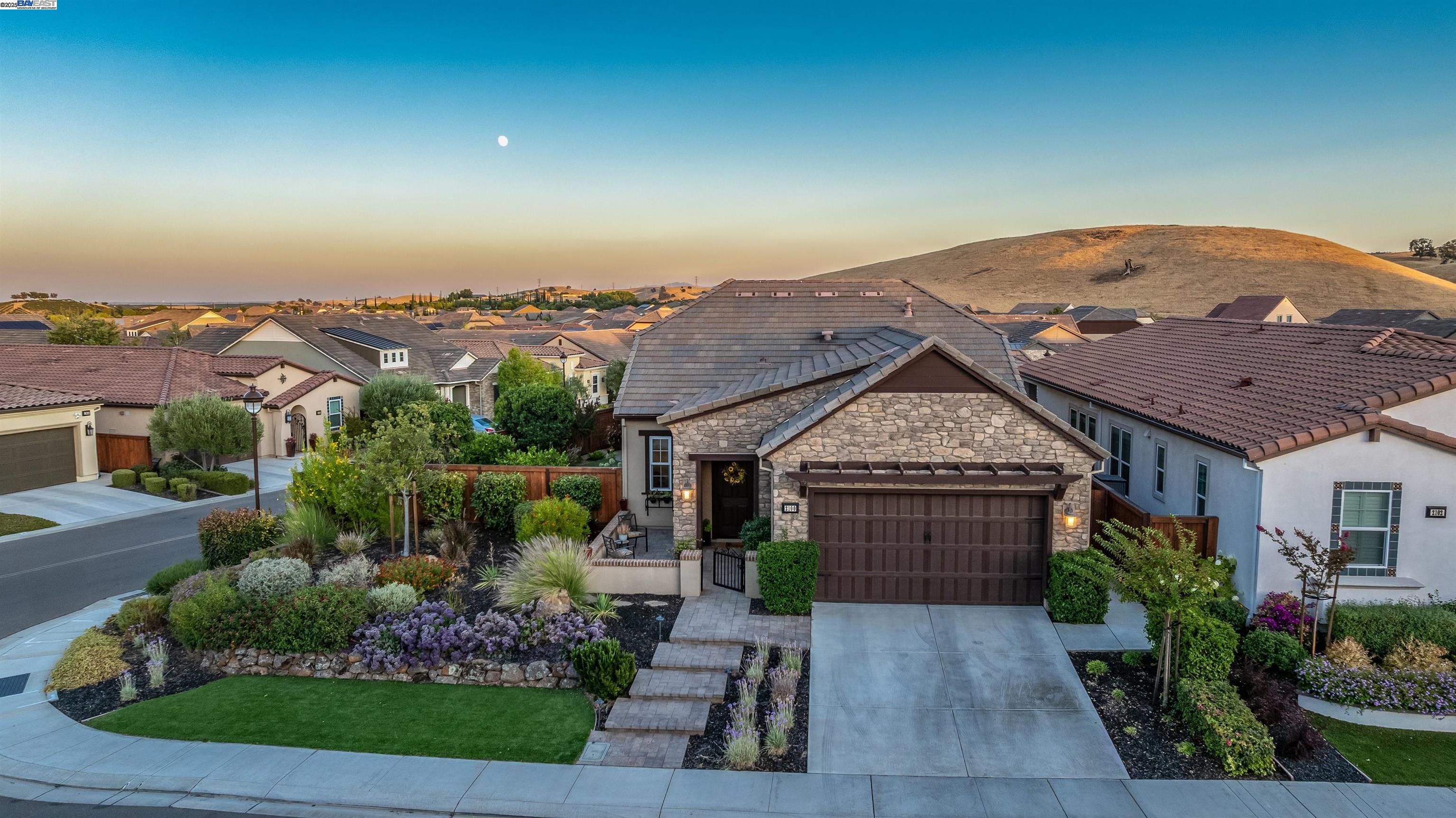 Detail Gallery Image 33 of 58 For 2100 Solera, Brentwood,  CA 94513 - 2 Beds | 2 Baths