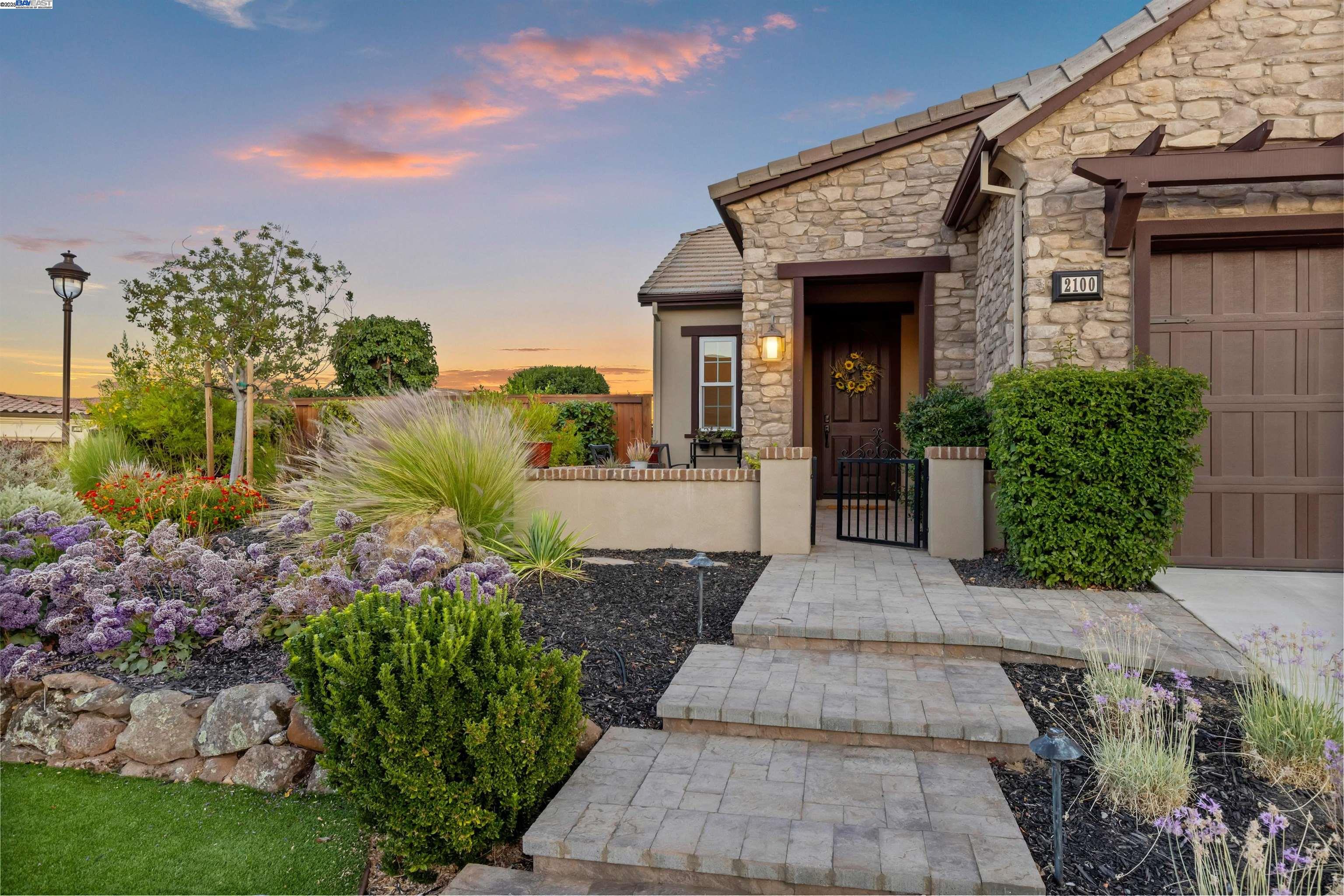 Detail Gallery Image 36 of 58 For 2100 Solera, Brentwood,  CA 94513 - 2 Beds | 2 Baths