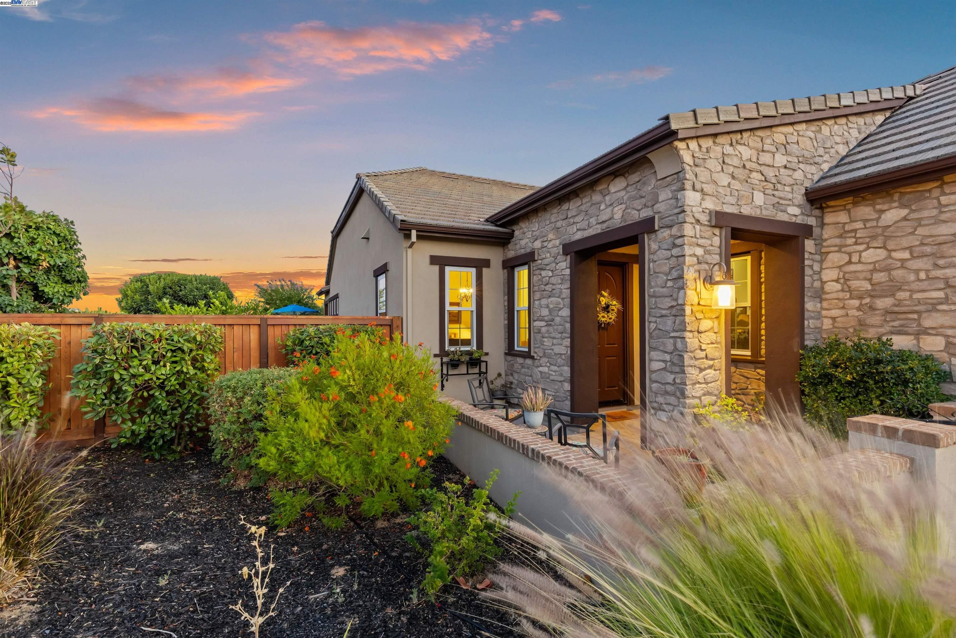 Detail Gallery Image 39 of 58 For 2100 Solera, Brentwood,  CA 94513 - 2 Beds | 2 Baths