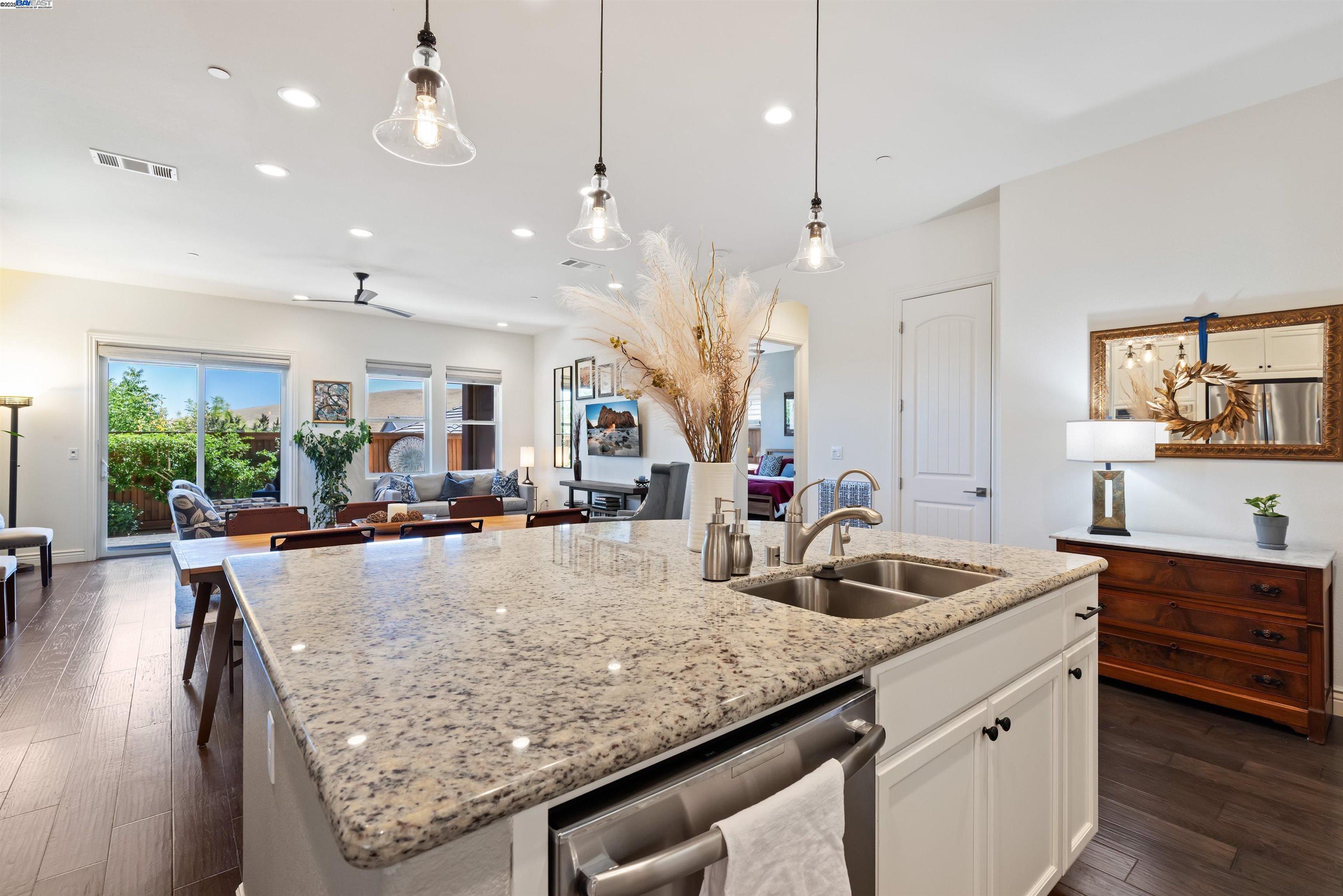 Detail Gallery Image 10 of 58 For 2100 Solera, Brentwood,  CA 94513 - 2 Beds | 2 Baths
