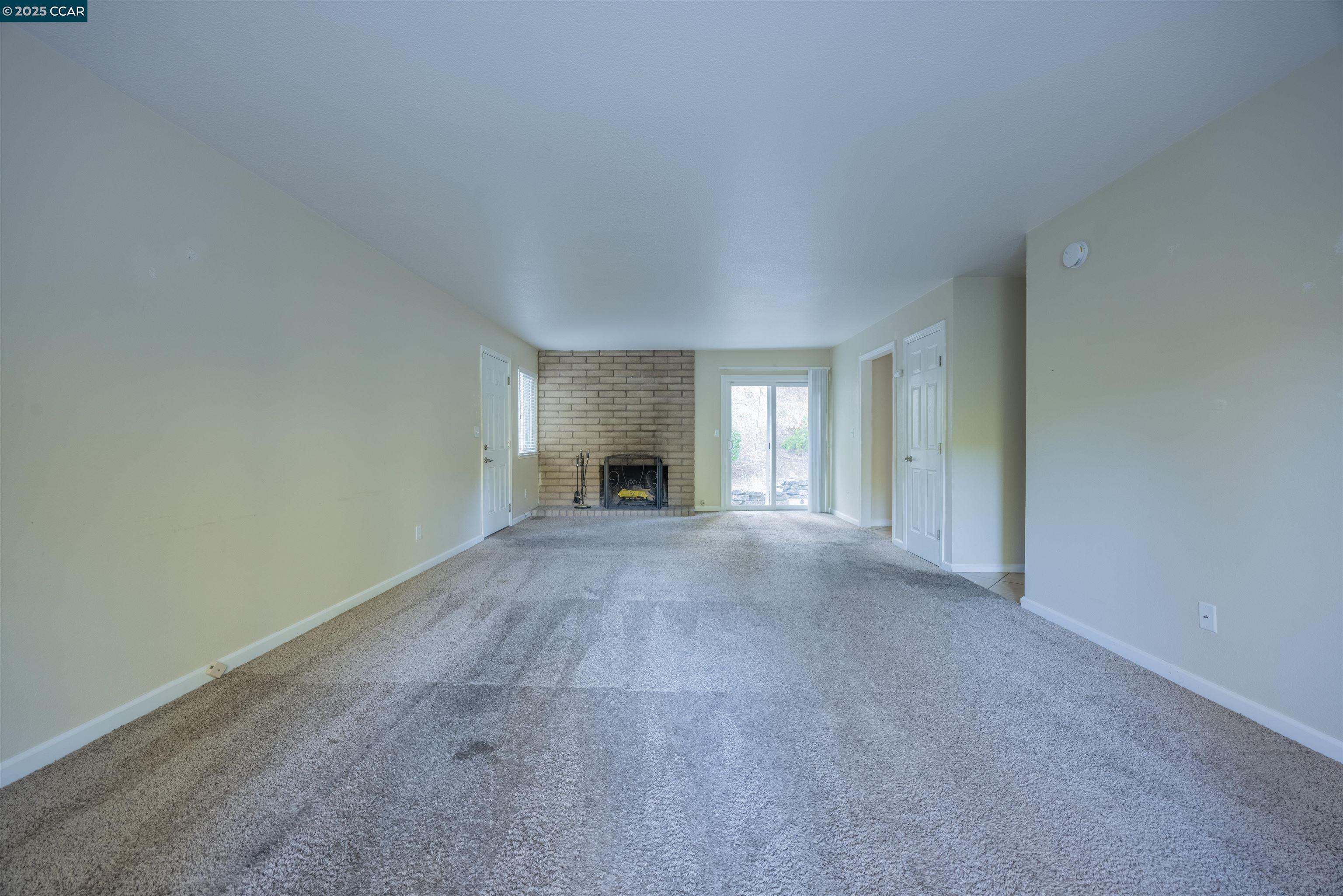 Detail Gallery Image 18 of 41 For 320 Miranda Ln, Alamo,  CA 94507 - 5 Beds | 3 Baths