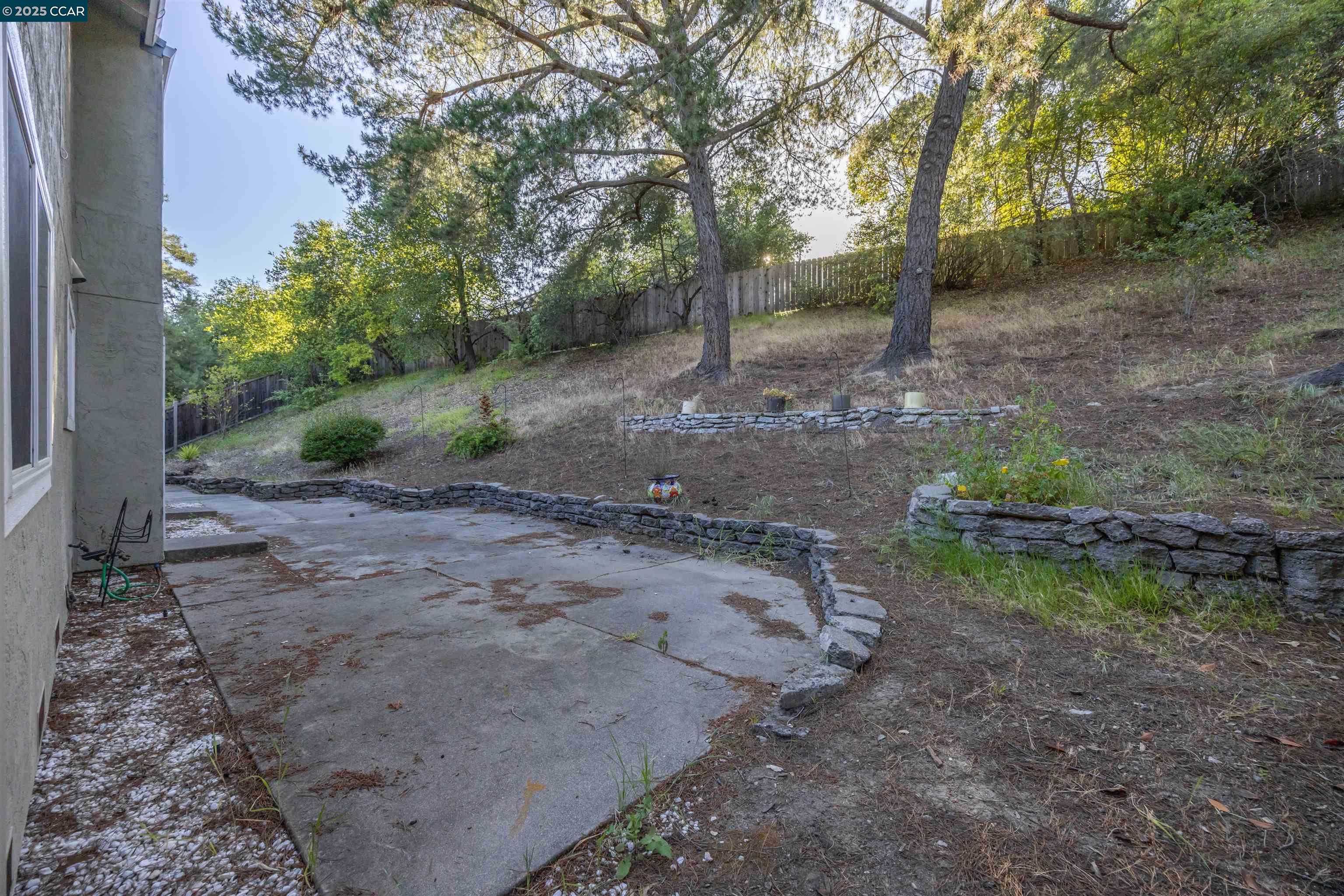 Detail Gallery Image 38 of 41 For 320 Miranda Ln, Alamo,  CA 94507 - 5 Beds | 3 Baths
