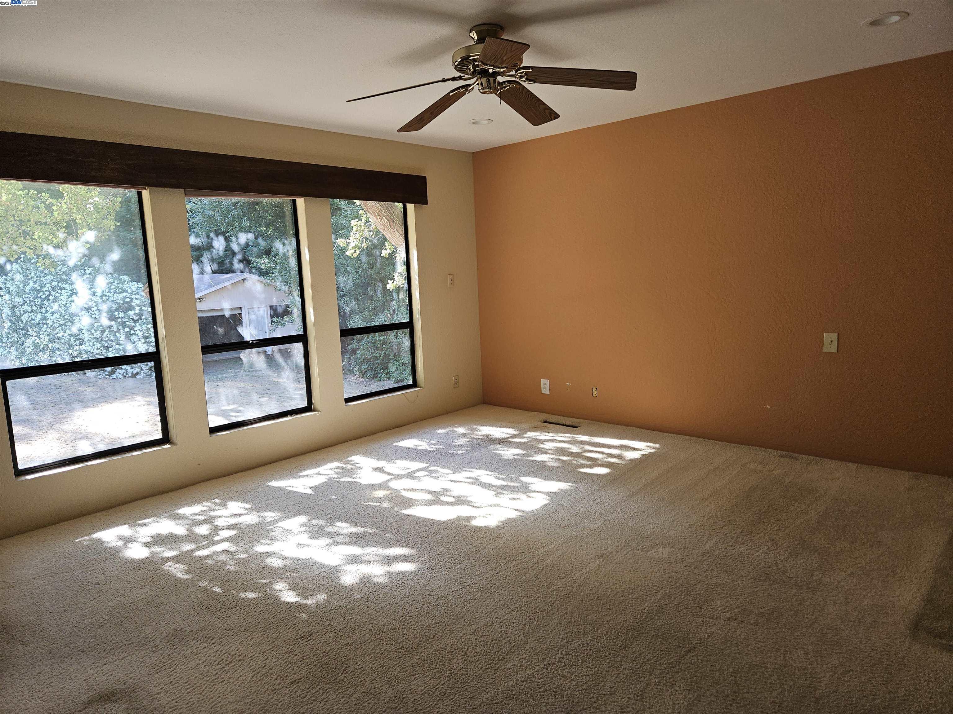 Detail Gallery Image 22 of 28 For 29625 Palomares Rd, Castro Valley,  CA 94552 - 4 Beds | 3/1 Baths