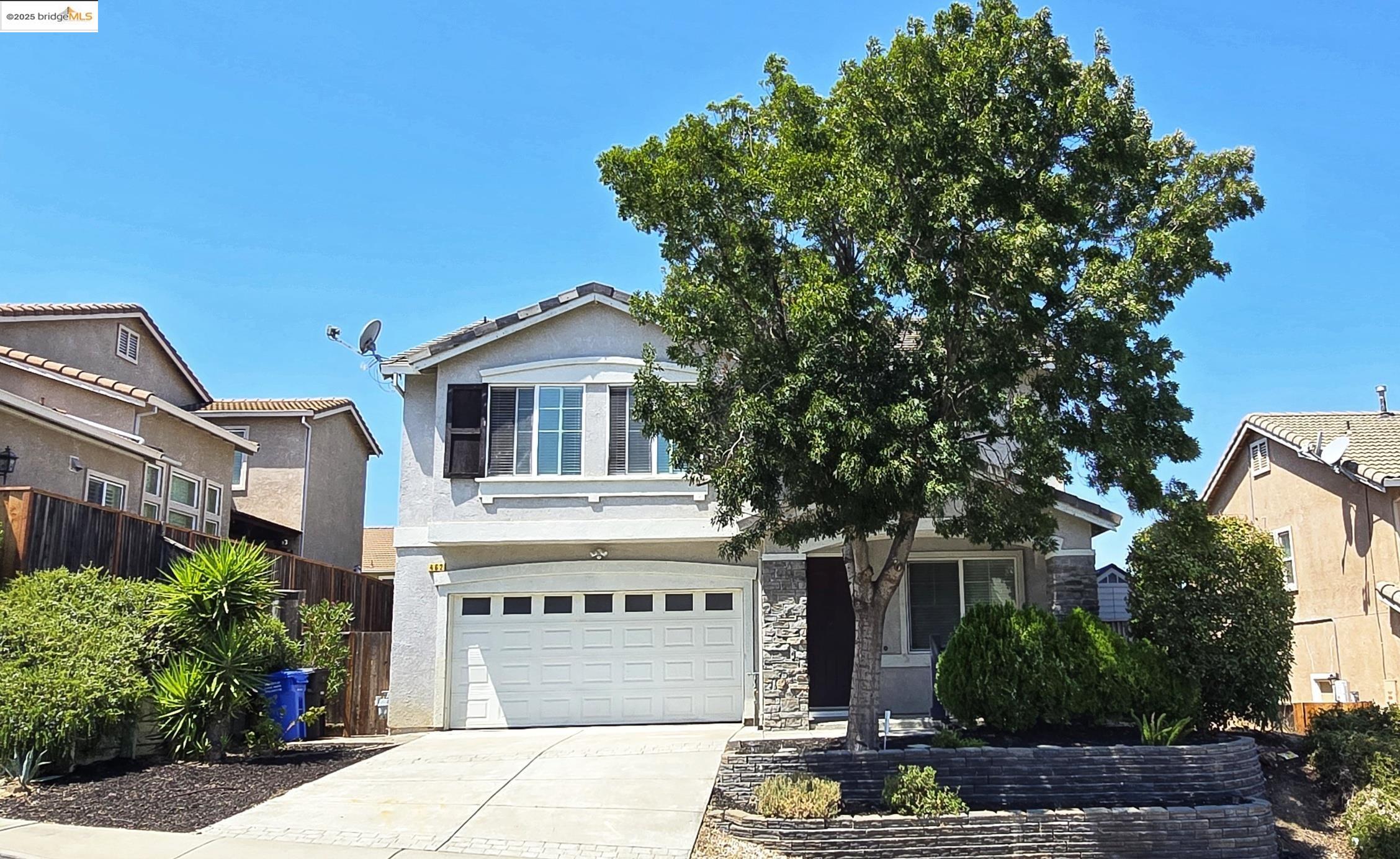 Detail Gallery Image 1 of 23 For 462 Windwood Dr, Pittsburg,  CA 94565 - 4 Beds | 3 Baths