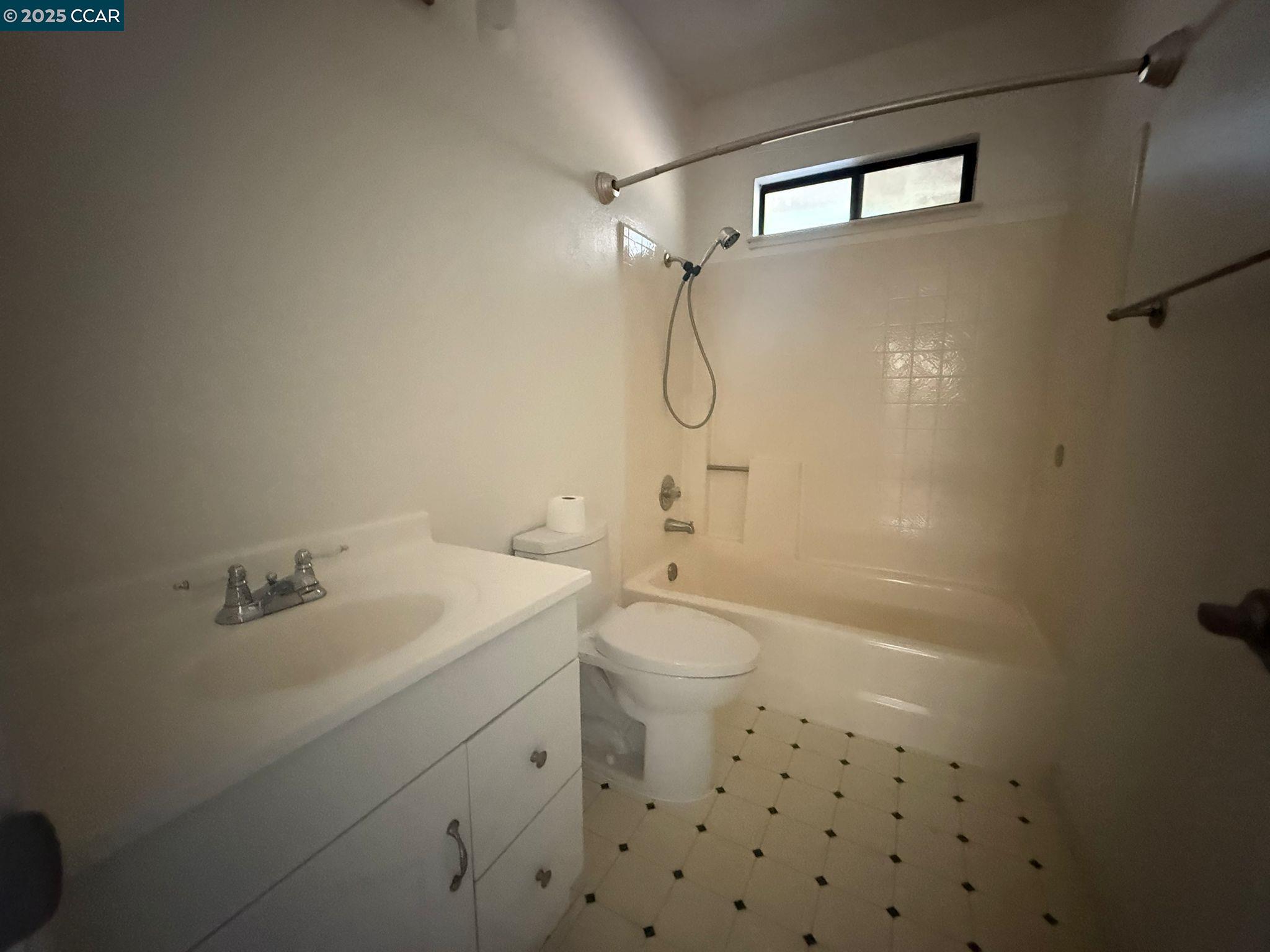 Photo #17: 41107848 Listing: Photo #17