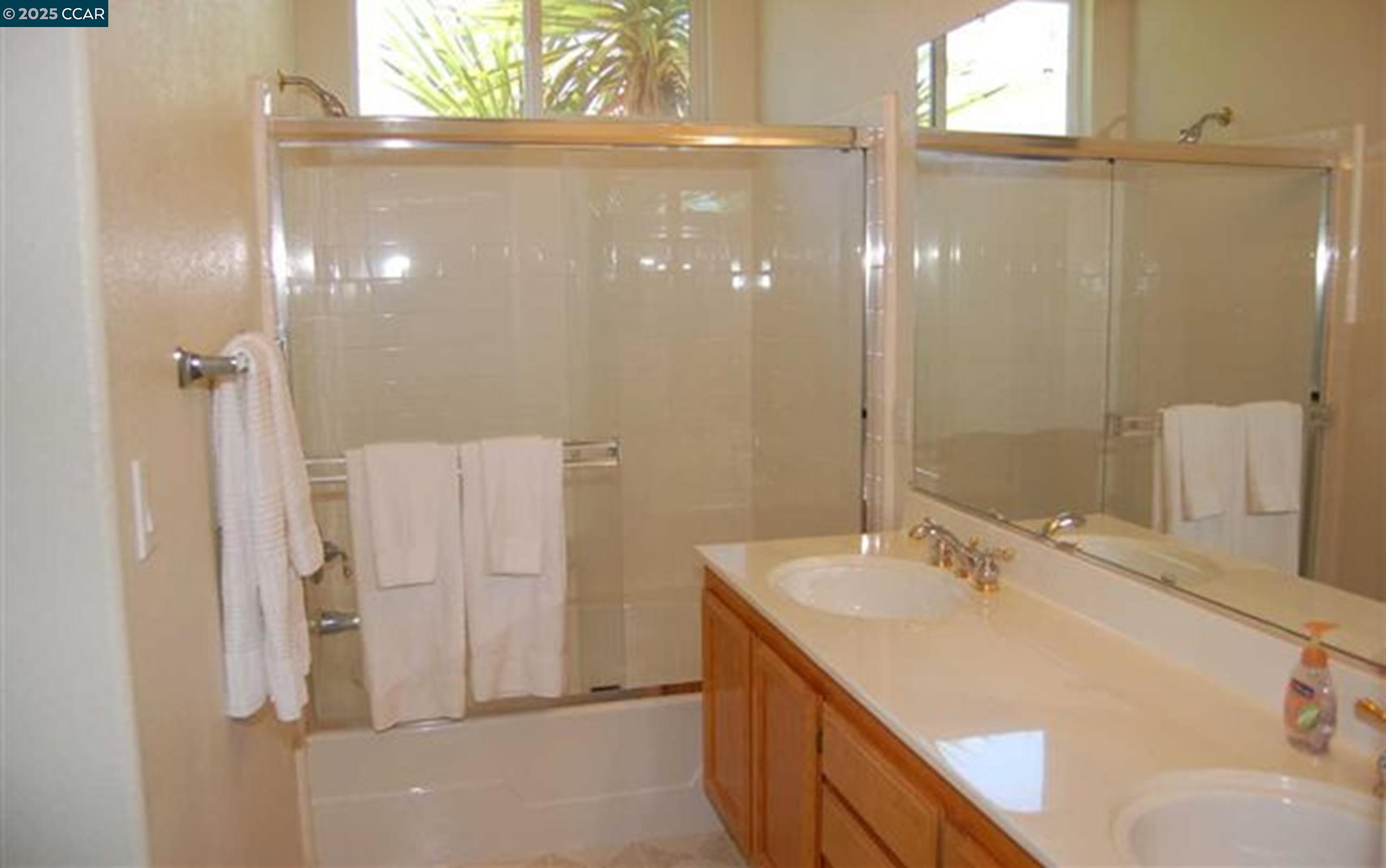 Detail Gallery Image 11 of 13 For 720 Topaz Ct, Antioch,  CA 94509 - 3 Beds | 2 Baths