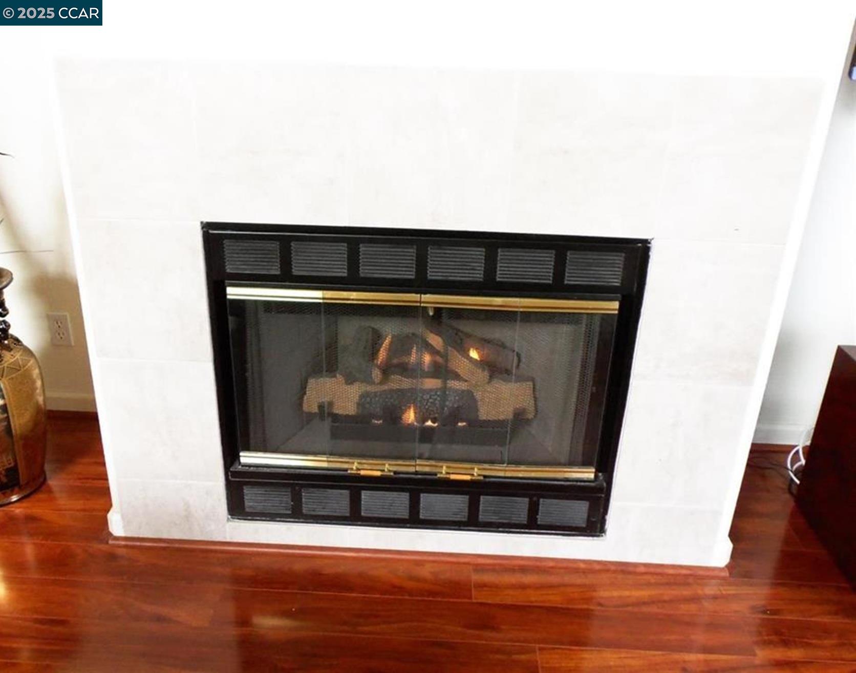 Detail Gallery Image 6 of 13 For 720 Topaz Ct, Antioch,  CA 94509 - 3 Beds | 2 Baths