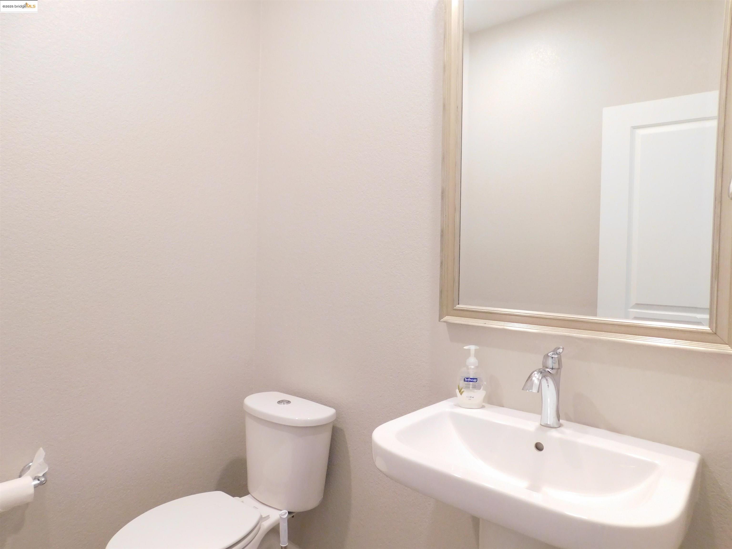 Detail Gallery Image 12 of 30 For 1090 Lavender St, Manteca,  CA 95337 - 5 Beds | 4/1 Baths