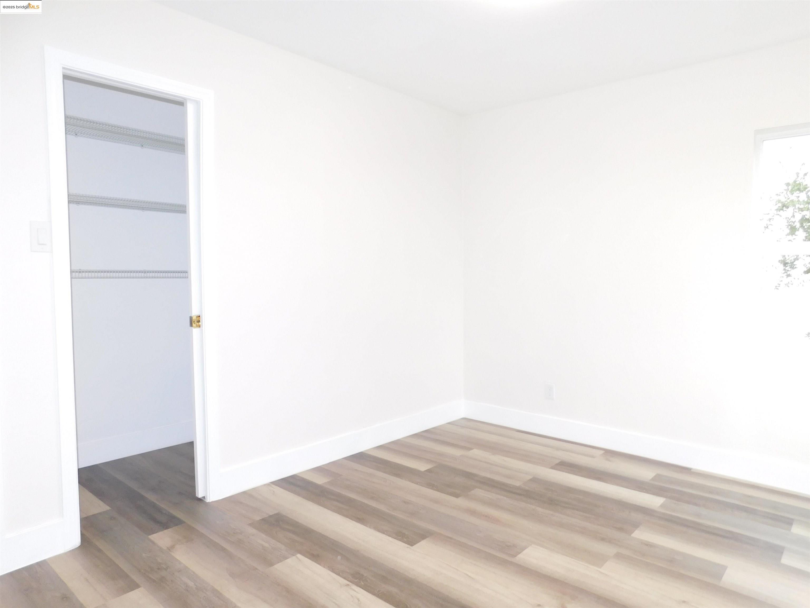 Detail Gallery Image 10 of 13 For 15976 Carolyn St, San Leandro,  CA 94578 - 3 Beds | 2/1 Baths