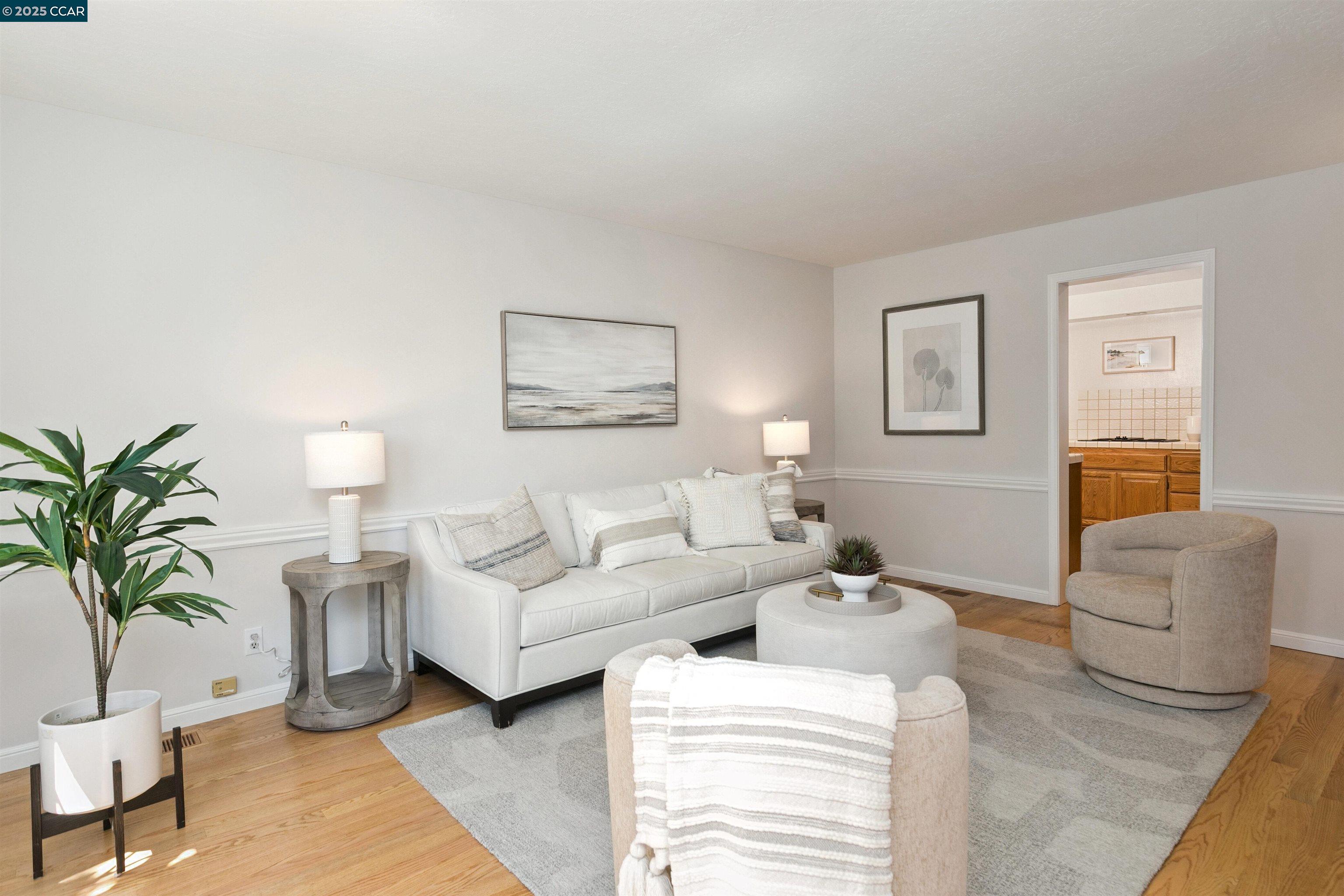 Detail Gallery Image 12 of 37 For 2646 Roundhill Dr, Alamo,  CA 94507 - 4 Beds | 2/1 Baths