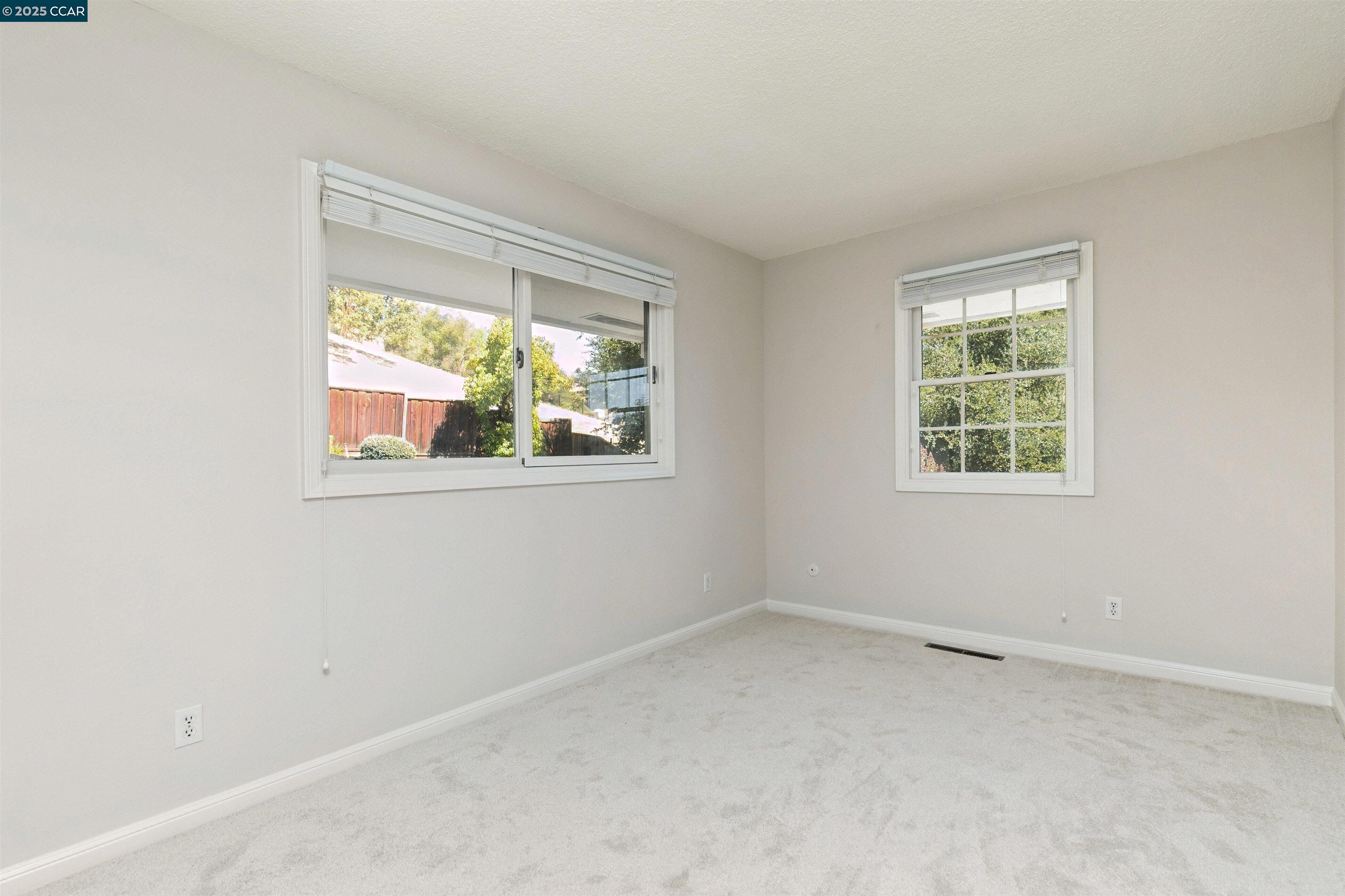 Detail Gallery Image 27 of 37 For 2646 Roundhill Dr, Alamo,  CA 94507 - 4 Beds | 2/1 Baths