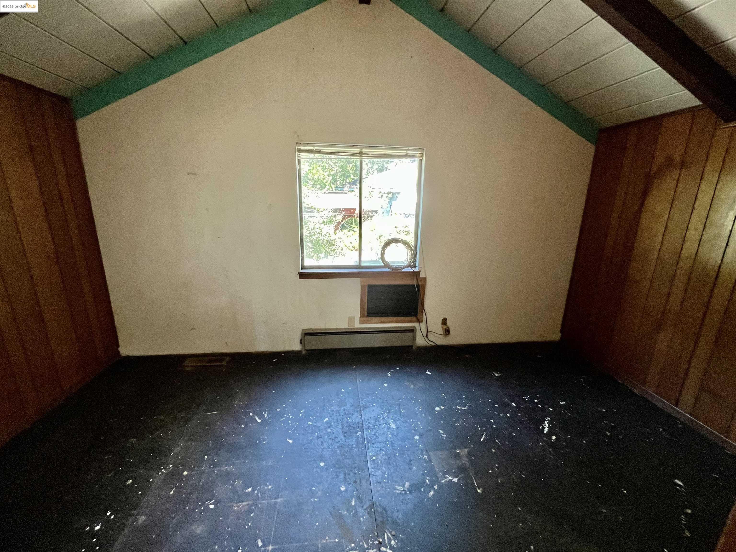Detail Gallery Image 13 of 28 For 24691 Quartz Ave, Mi Wuk Village,  CA 95346 - 3 Beds | 2/1 Baths