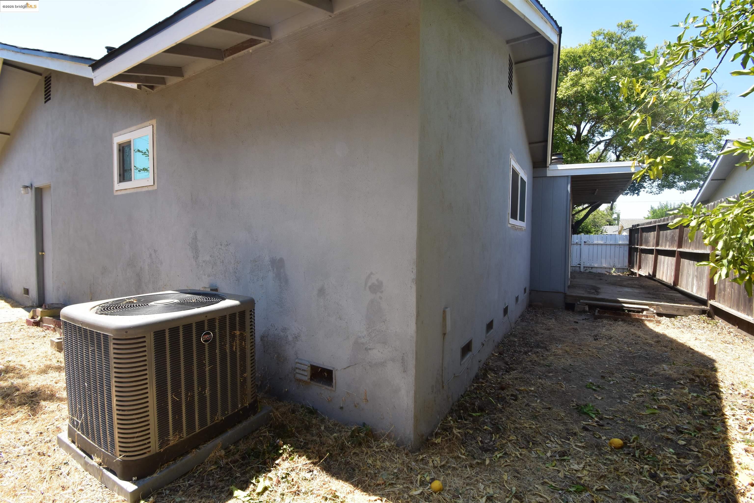 Detail Gallery Image 19 of 25 For 1817 Fairfax Ave, Modesto,  CA 95355 - 3 Beds | 2 Baths