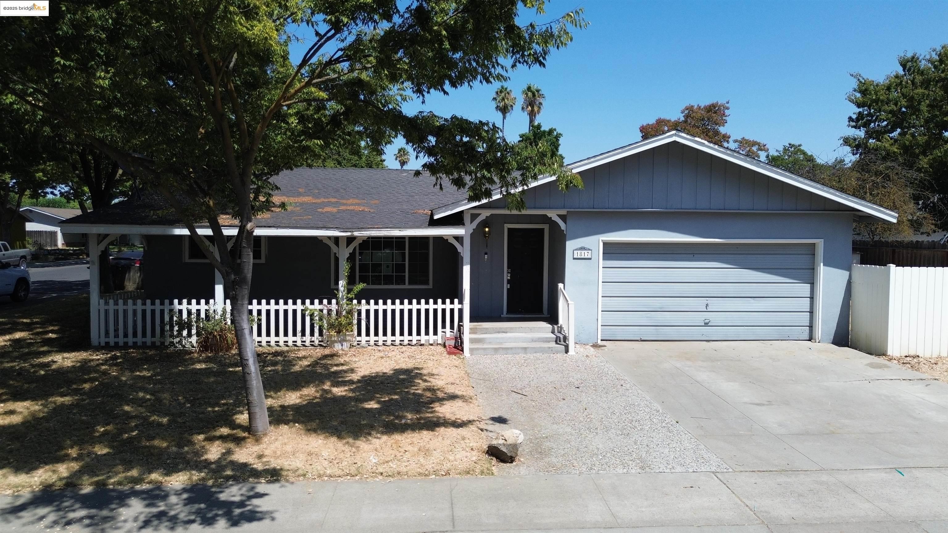 Detail Gallery Image 23 of 25 For 1817 Fairfax Ave, Modesto,  CA 95355 - 3 Beds | 2 Baths