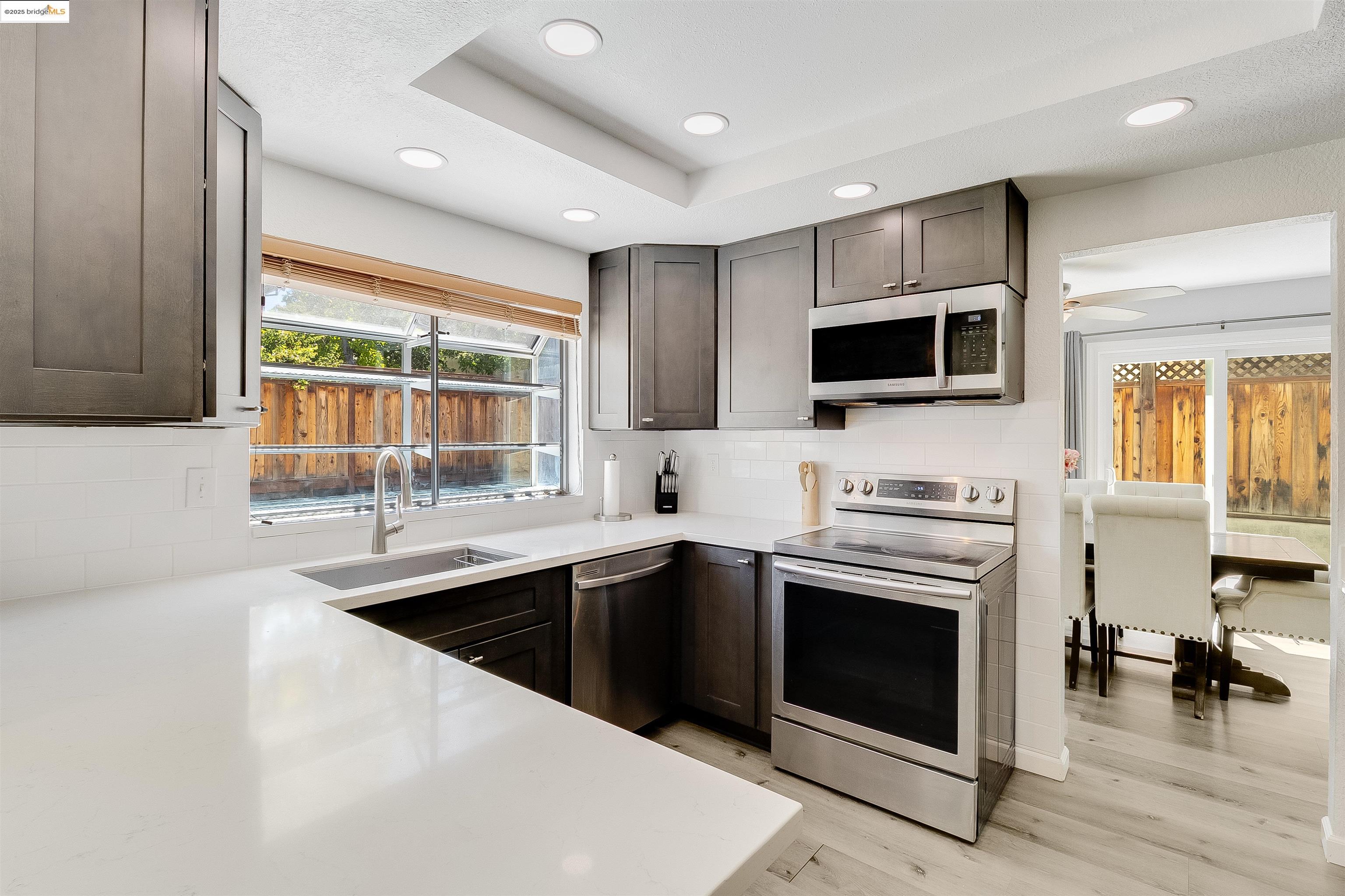 Detail Gallery Image 15 of 58 For 2709 Clover Ct, Antioch,  CA 94531 - 4 Beds | 2/1 Baths