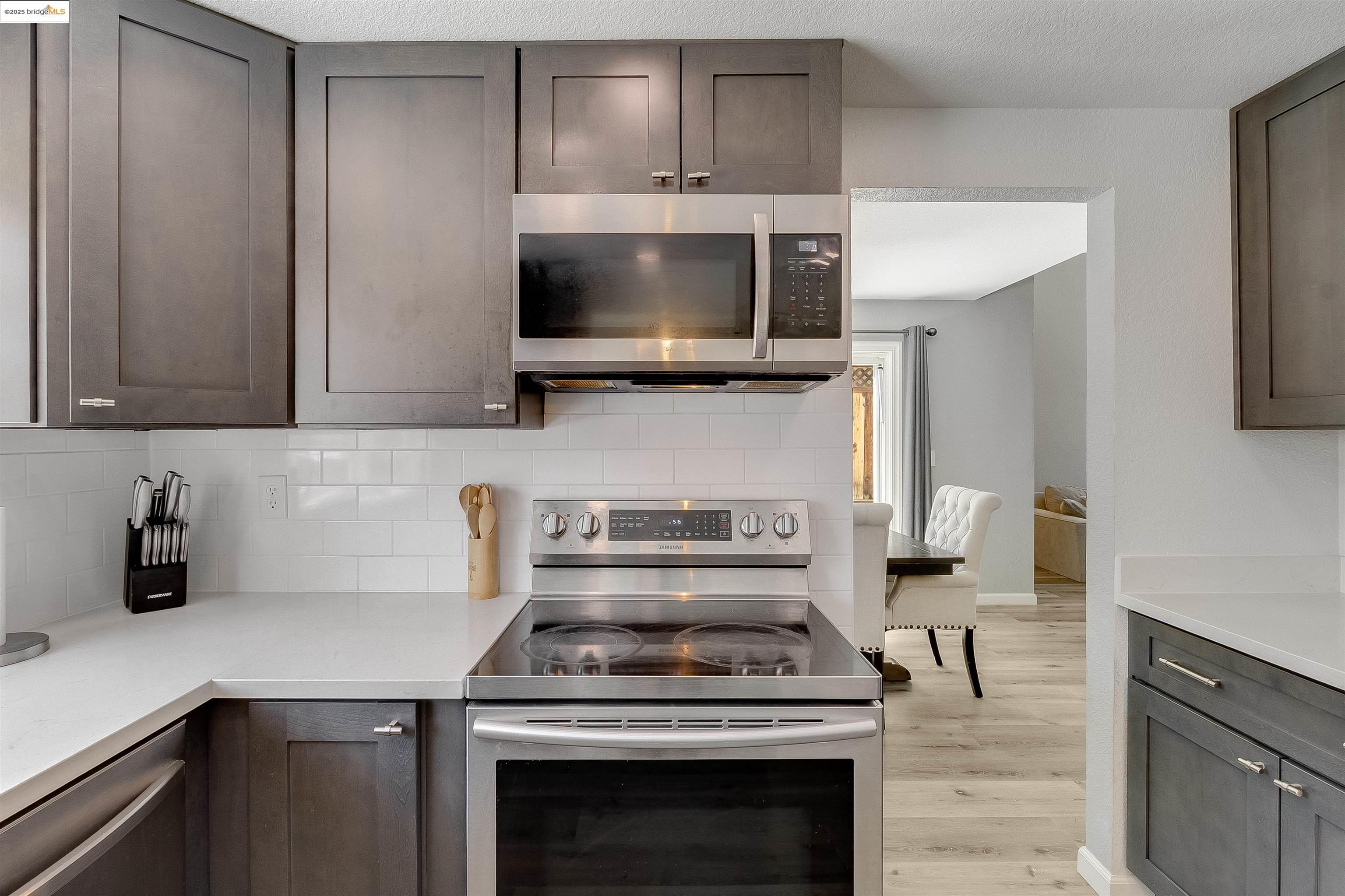 Detail Gallery Image 16 of 58 For 2709 Clover Ct, Antioch,  CA 94531 - 4 Beds | 2/1 Baths