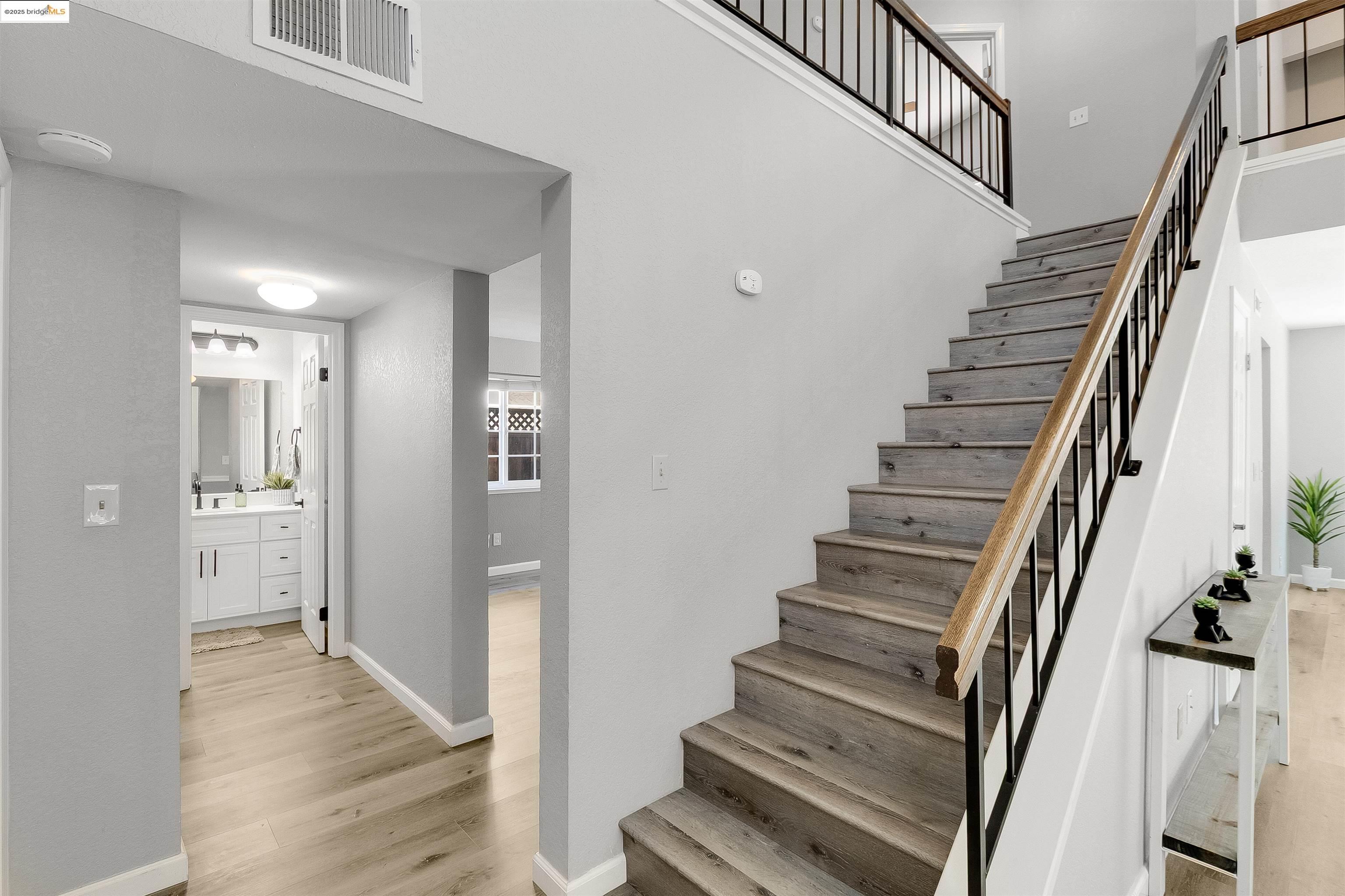 Detail Gallery Image 22 of 58 For 2709 Clover Ct, Antioch,  CA 94531 - 4 Beds | 2/1 Baths