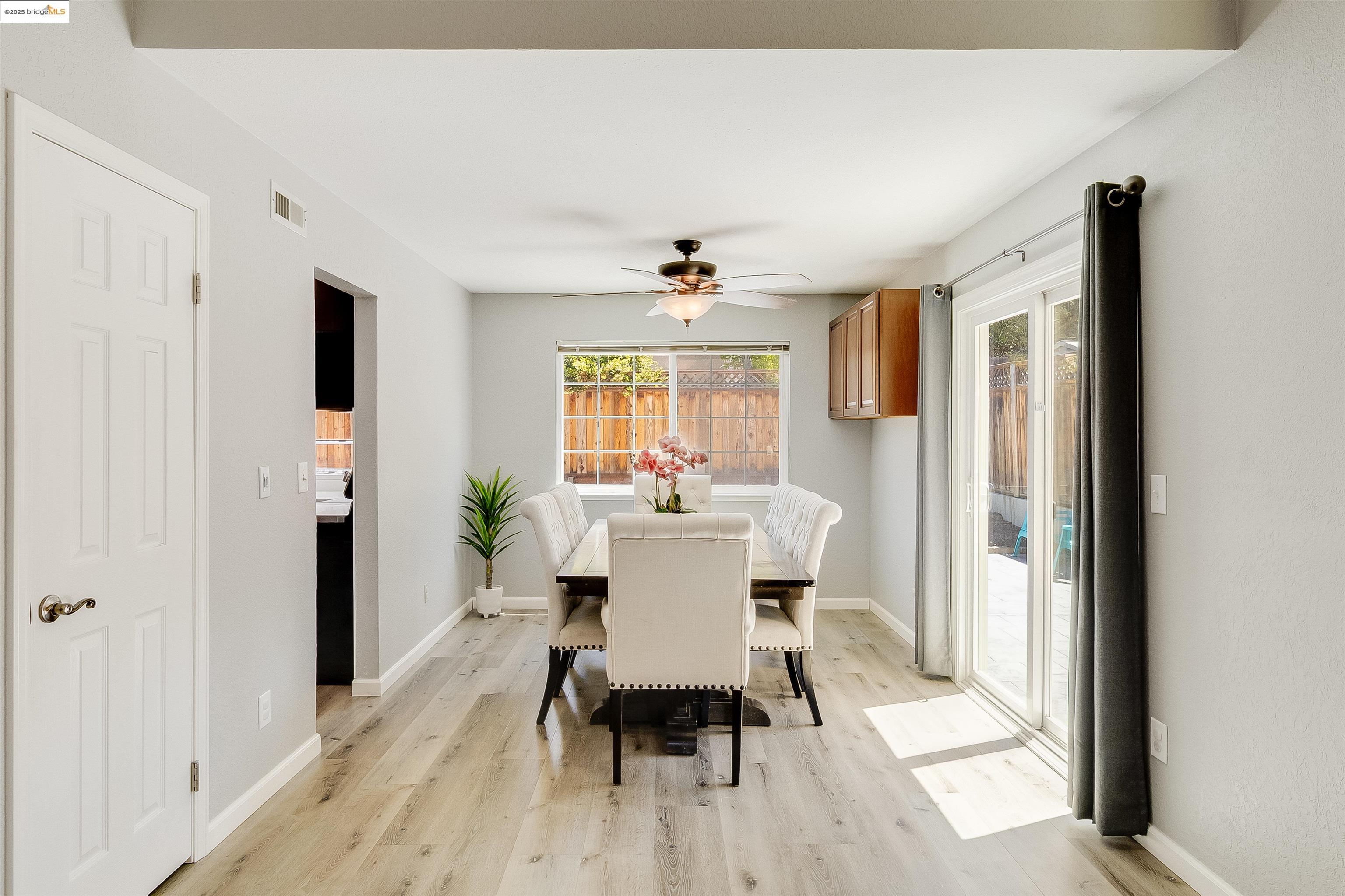 Detail Gallery Image 10 of 58 For 2709 Clover Ct, Antioch,  CA 94531 - 4 Beds | 2/1 Baths