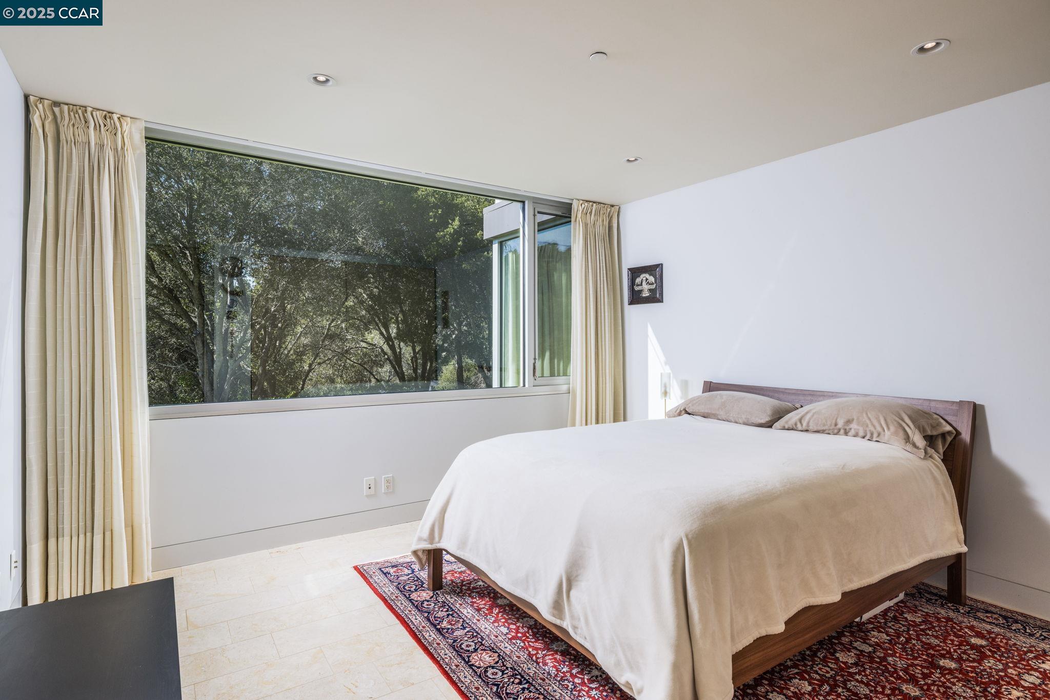 Detail Gallery Image 38 of 47 For 2 Crane Ct, Orinda,  CA 94563 - 4 Beds | 3 Baths