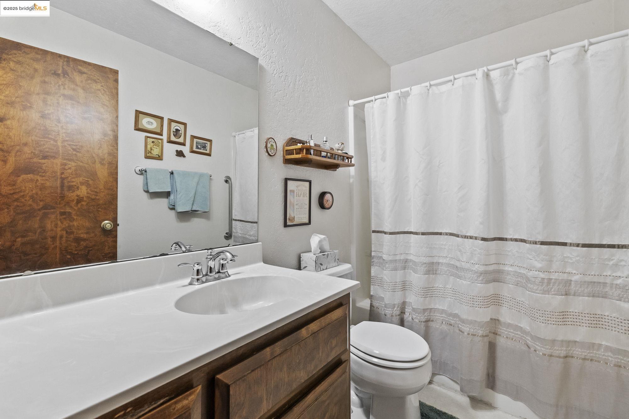 Detail Gallery Image 19 of 28 For 21273 Crestview Dr, Sonora,  CA 95370 - 3 Beds | 2 Baths