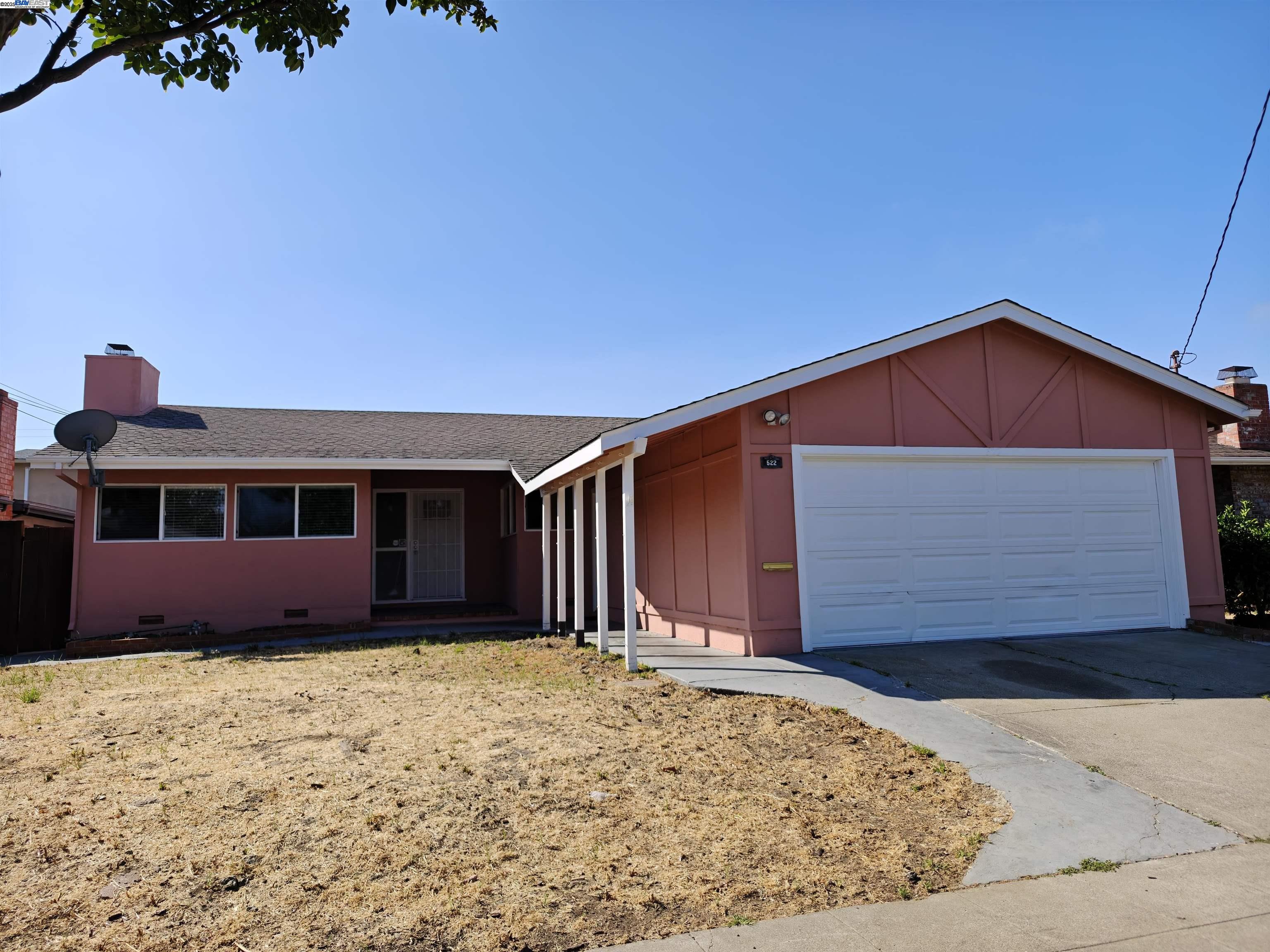 Detail Gallery Image 2 of 23 For 522 Lagunitas Lane, Hayward,  CA 94544 - 3 Beds | 2 Baths