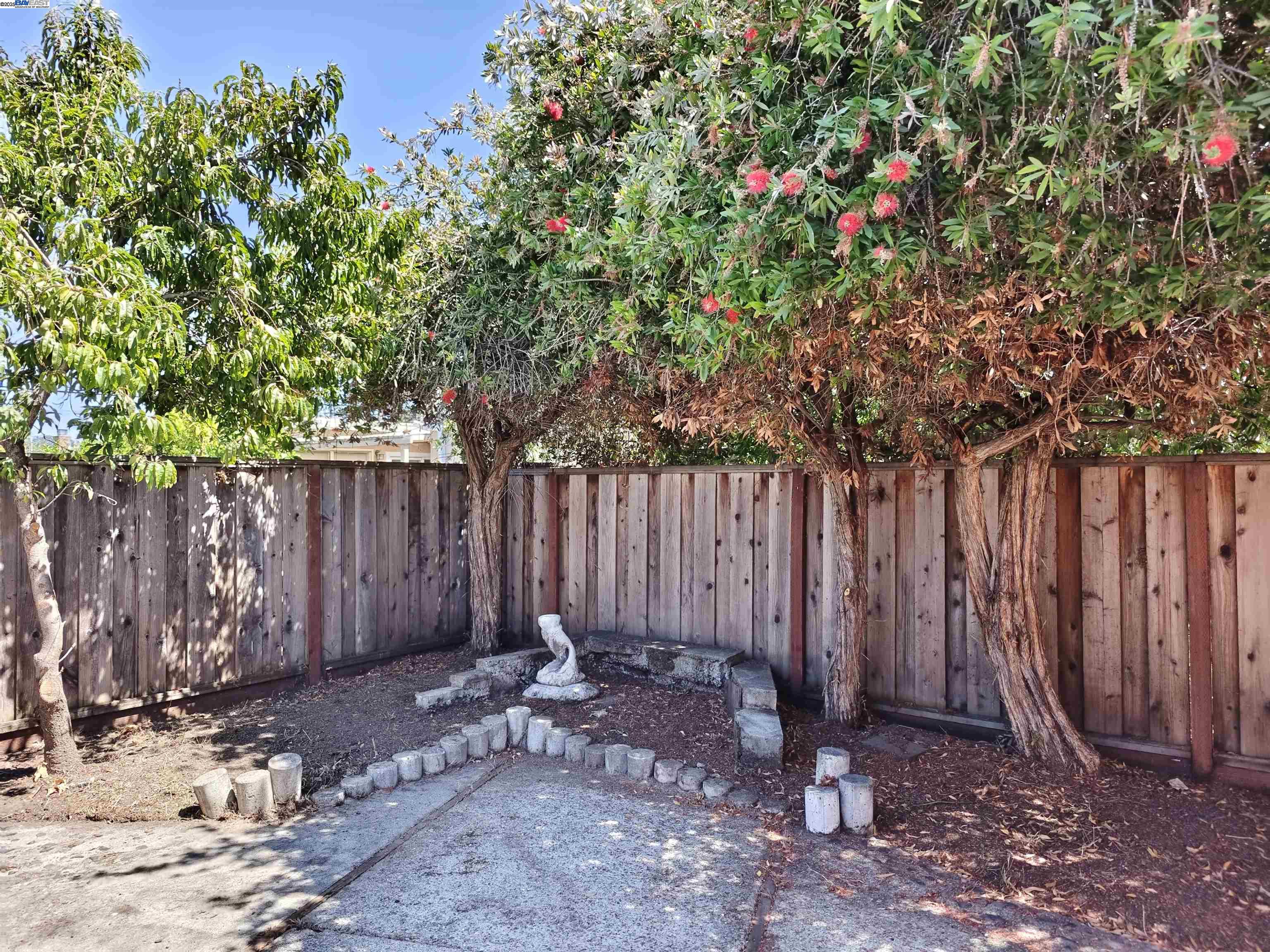 Detail Gallery Image 23 of 23 For 522 Lagunitas Lane, Hayward,  CA 94544 - 3 Beds | 2 Baths
