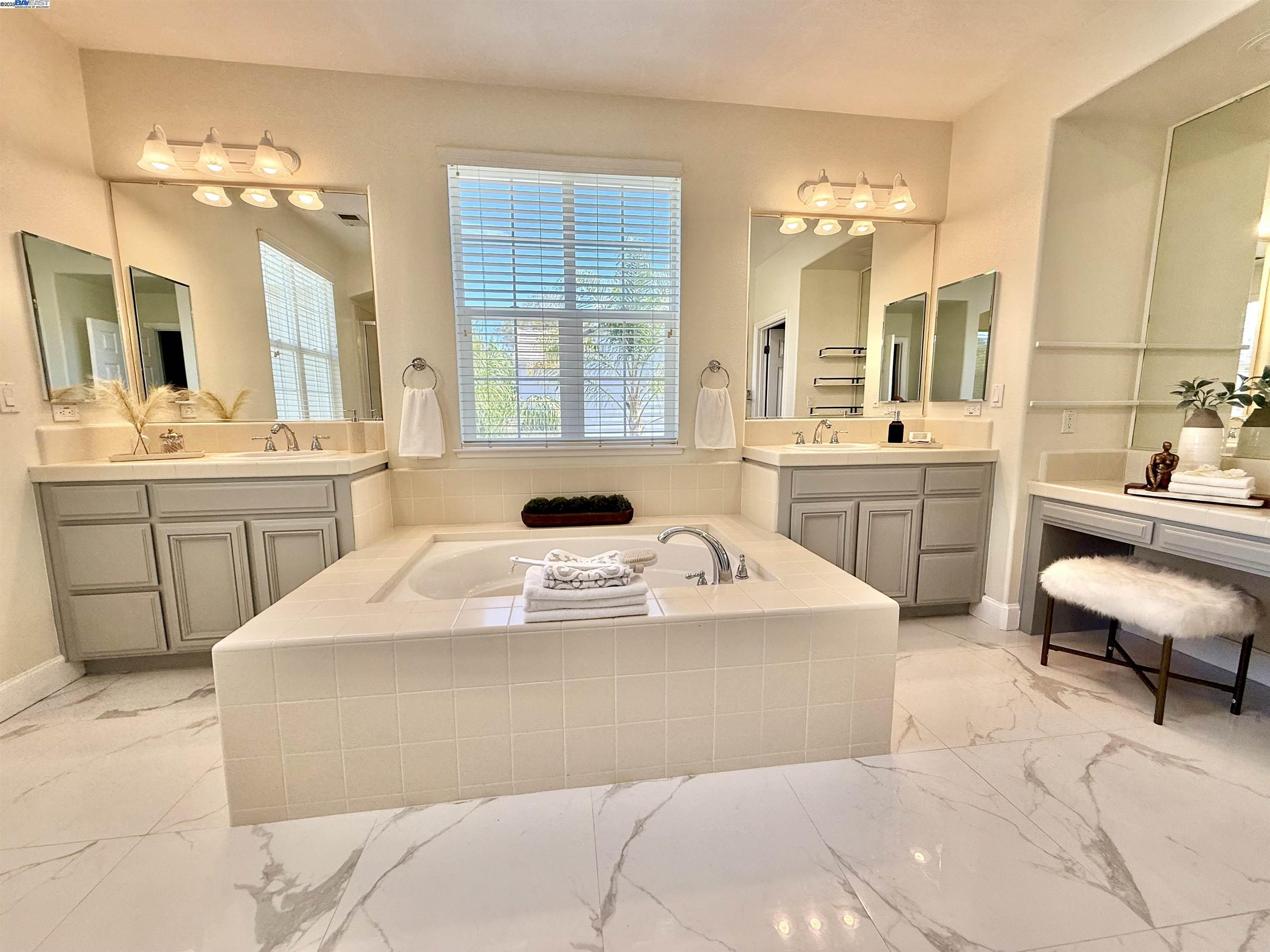 Detail Gallery Image 41 of 60 For 5825 Dresslar Cir, Livermore,  CA 94550 - 5 Beds | 4 Baths
