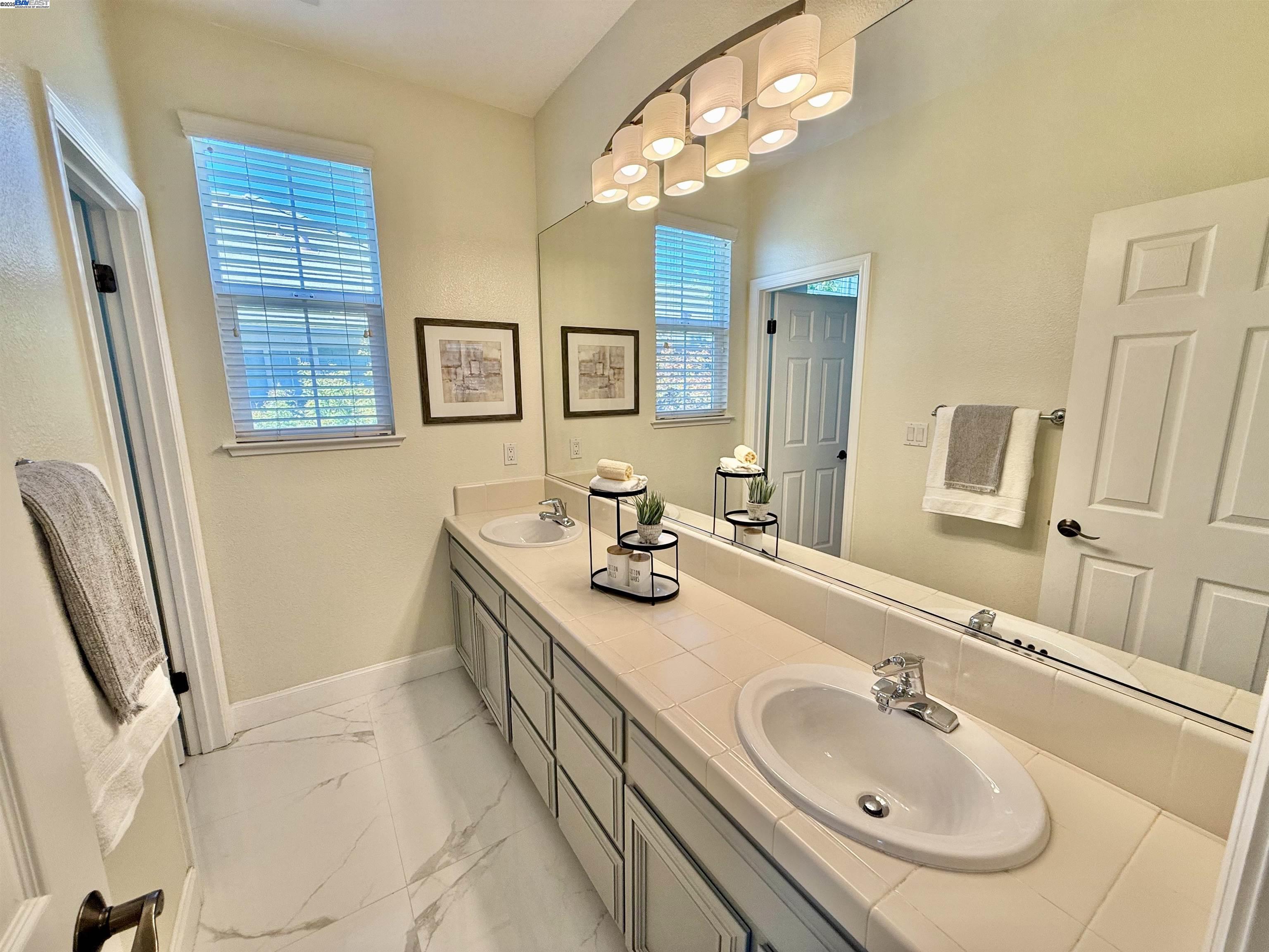 Detail Gallery Image 46 of 60 For 5825 Dresslar Cir, Livermore,  CA 94550 - 5 Beds | 4 Baths